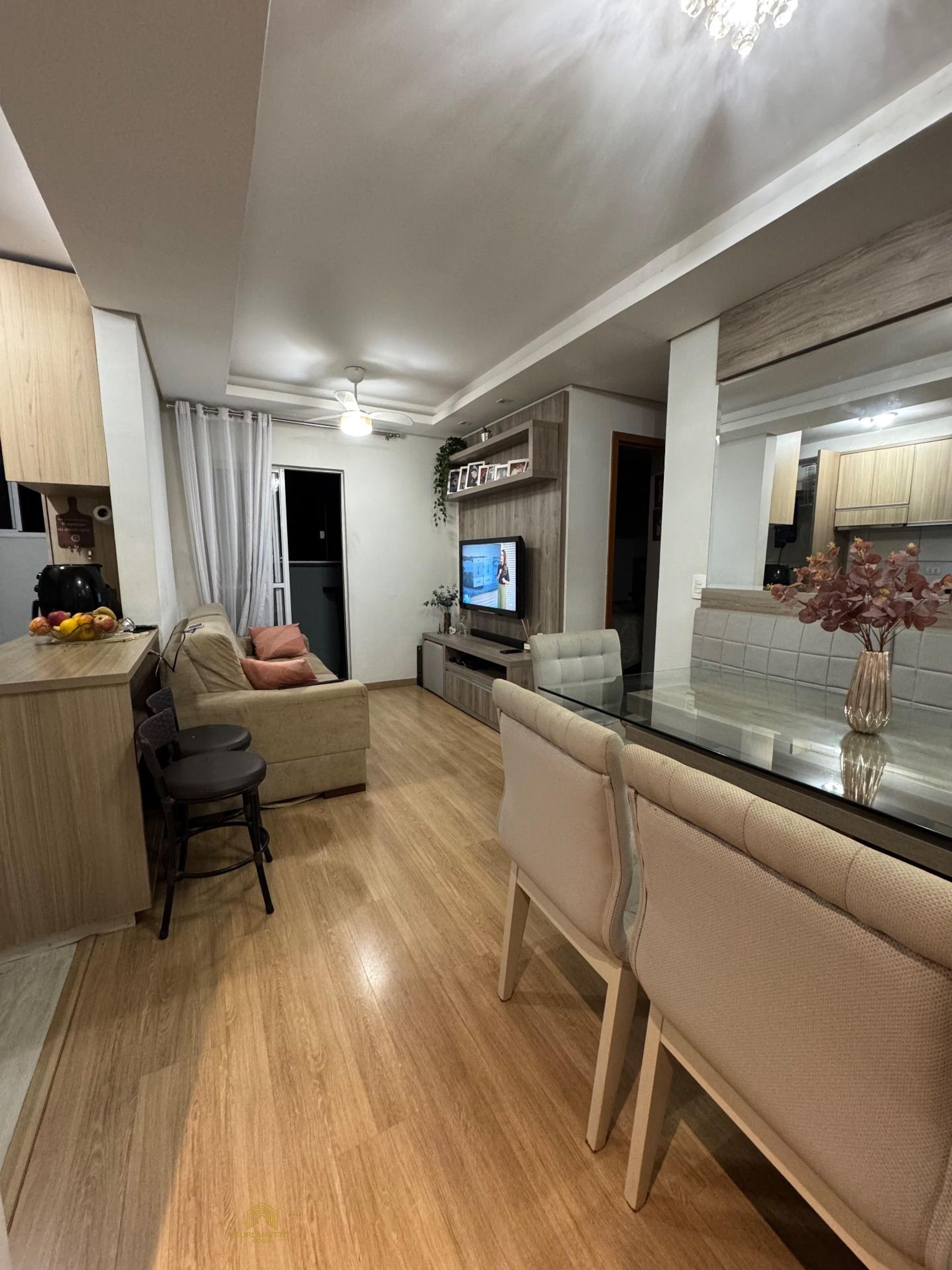 Apartamento Mobiliado À Venda no Bairro Santo Antônio