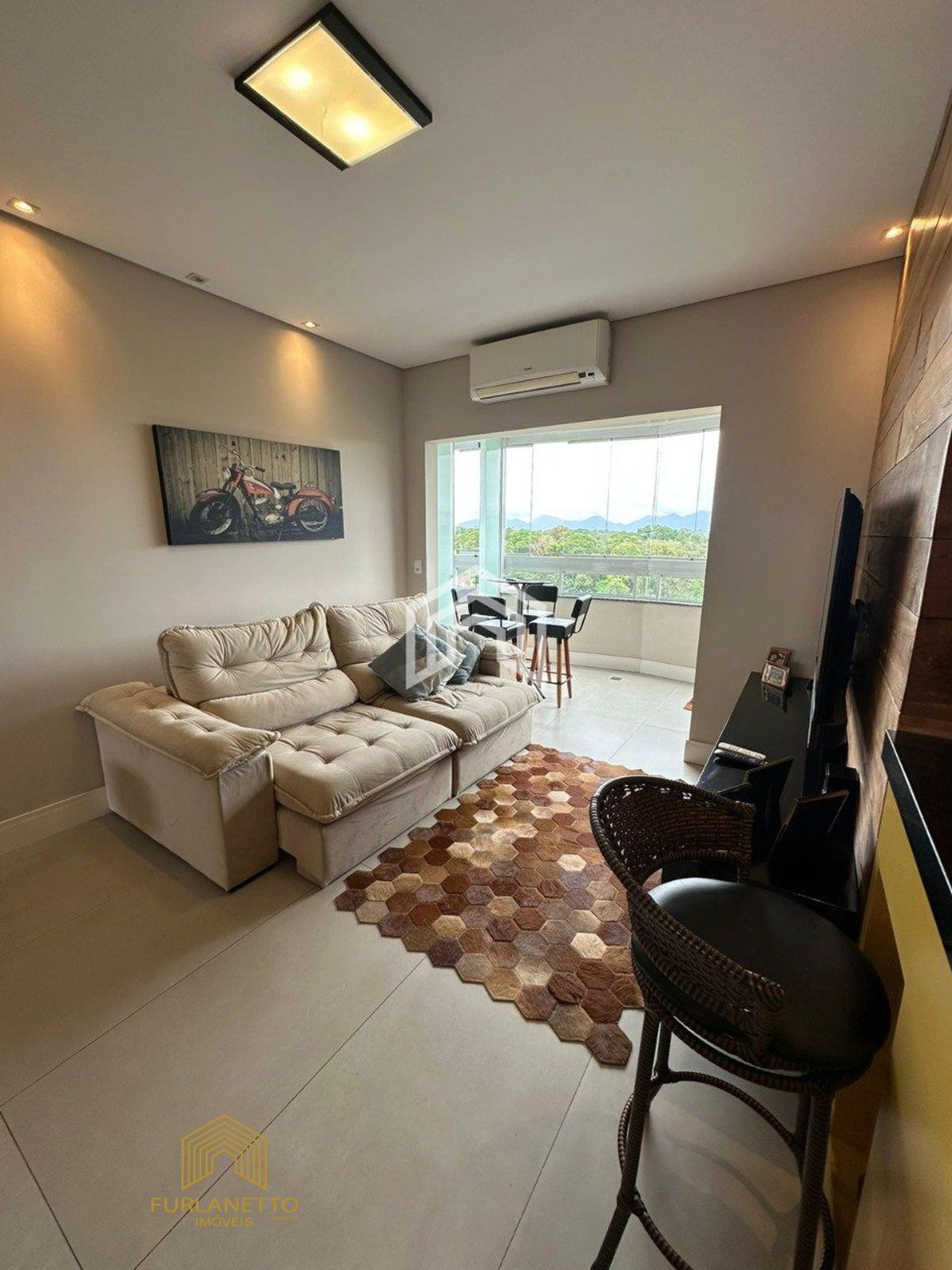 Ótimo apartamento 3 quartos no bairro Floresta