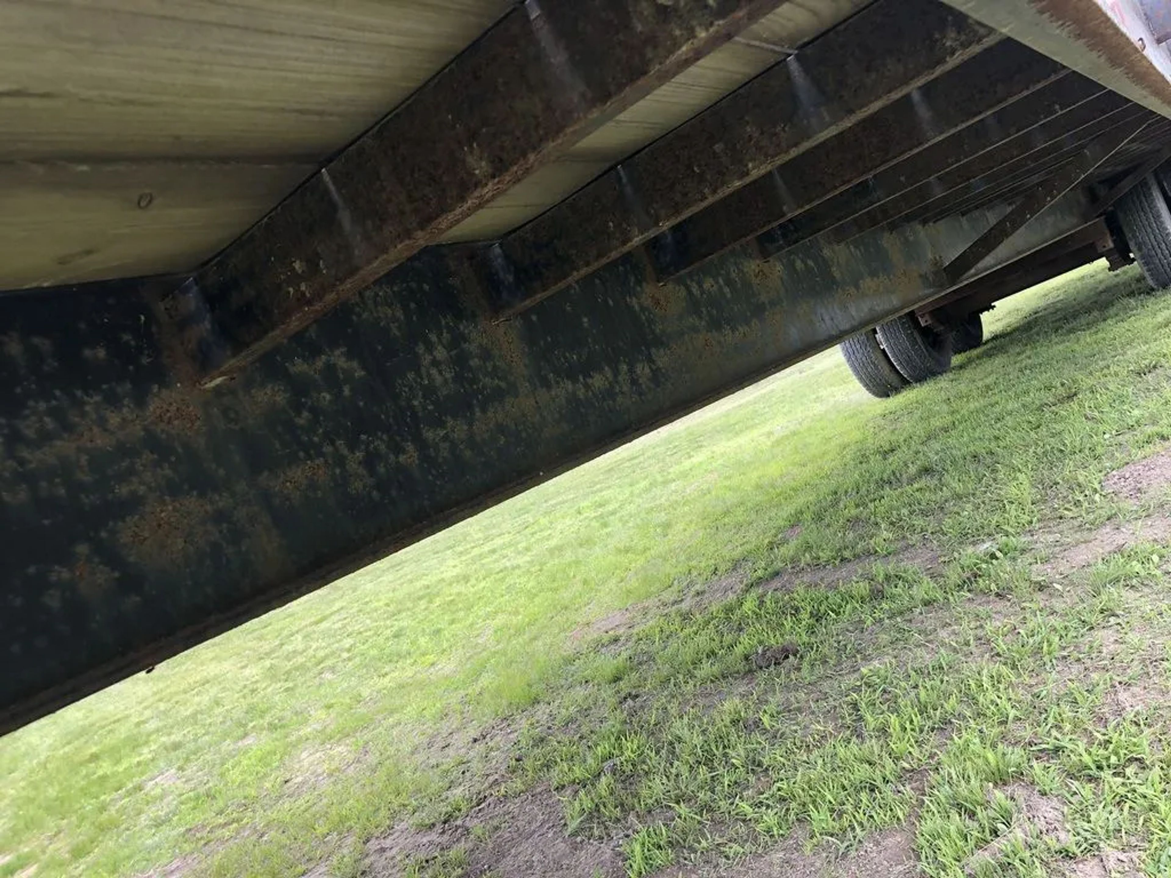 2002 Kaufman Trailers 101X40 Gooseneck Equipment Trailer w/Toolbox — view 7