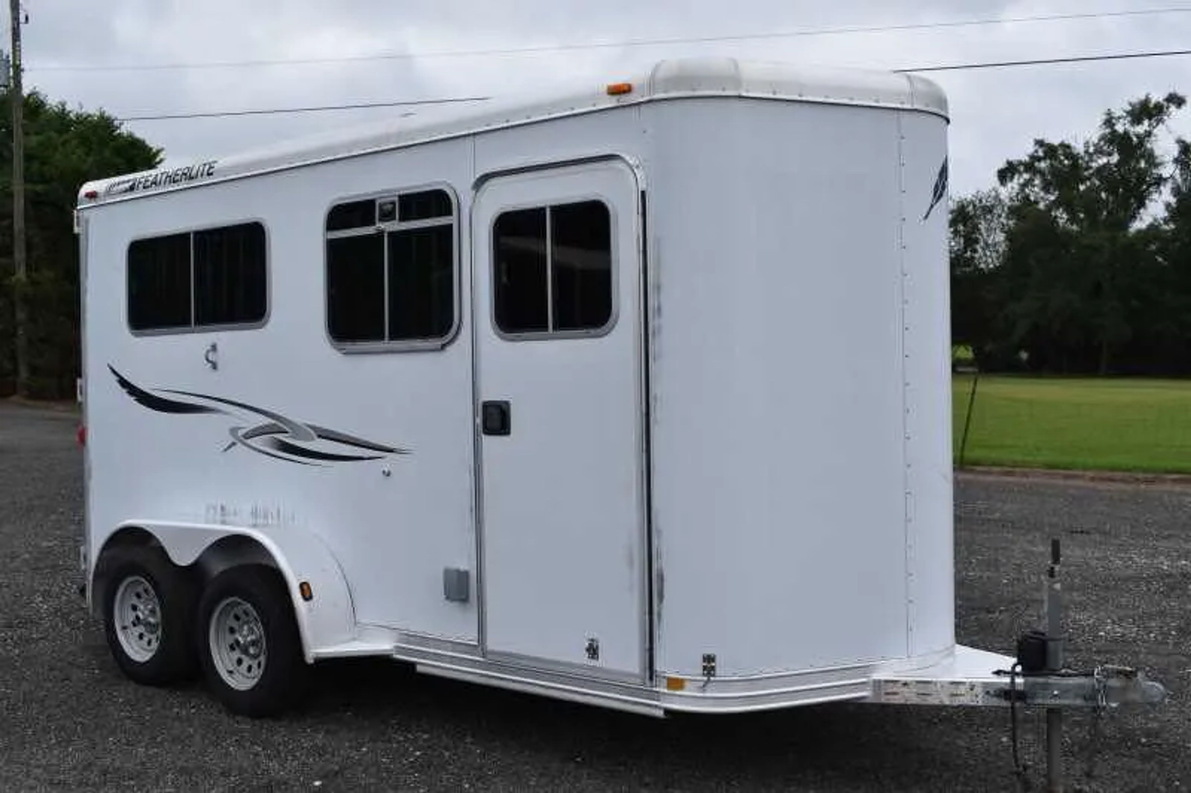 2003 Featherlite 2HST 2 Horse Trailer — view 6