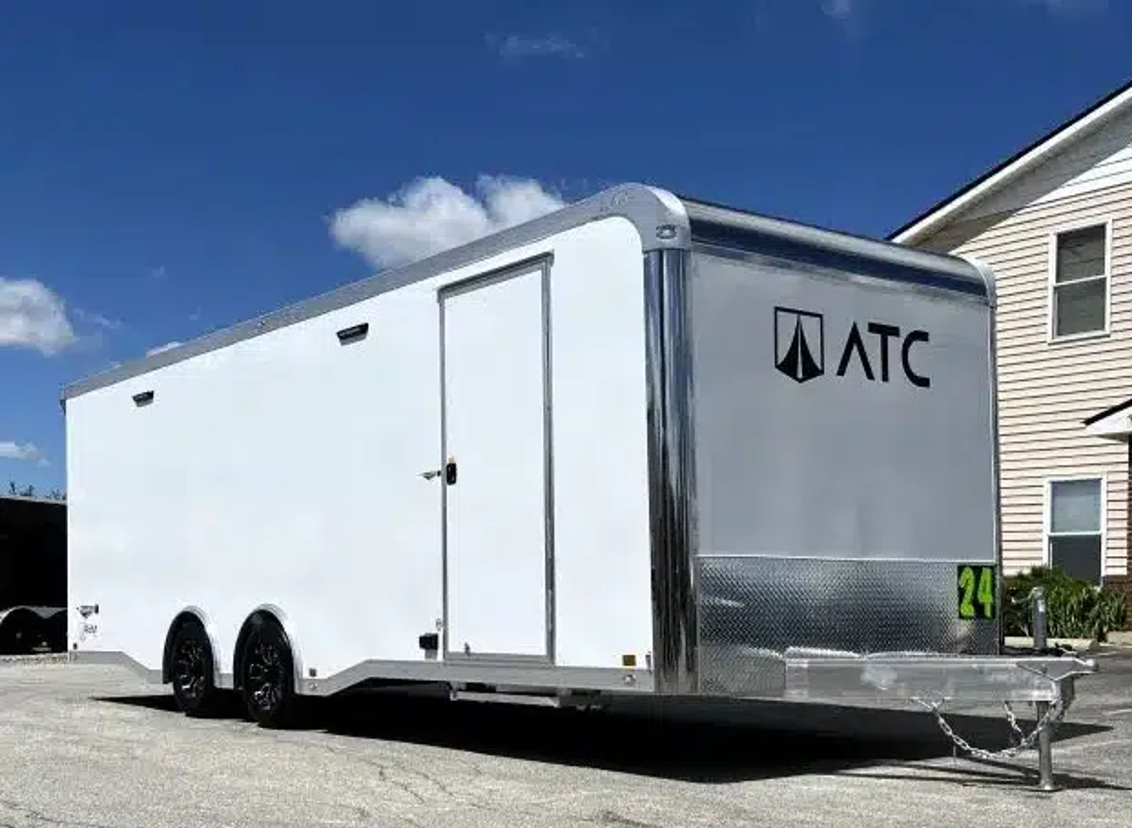 Enclosed ATC Car Trailer 2025 24ft. Aluminum ROM 450 w/Large Escape Door 4874 — view 4