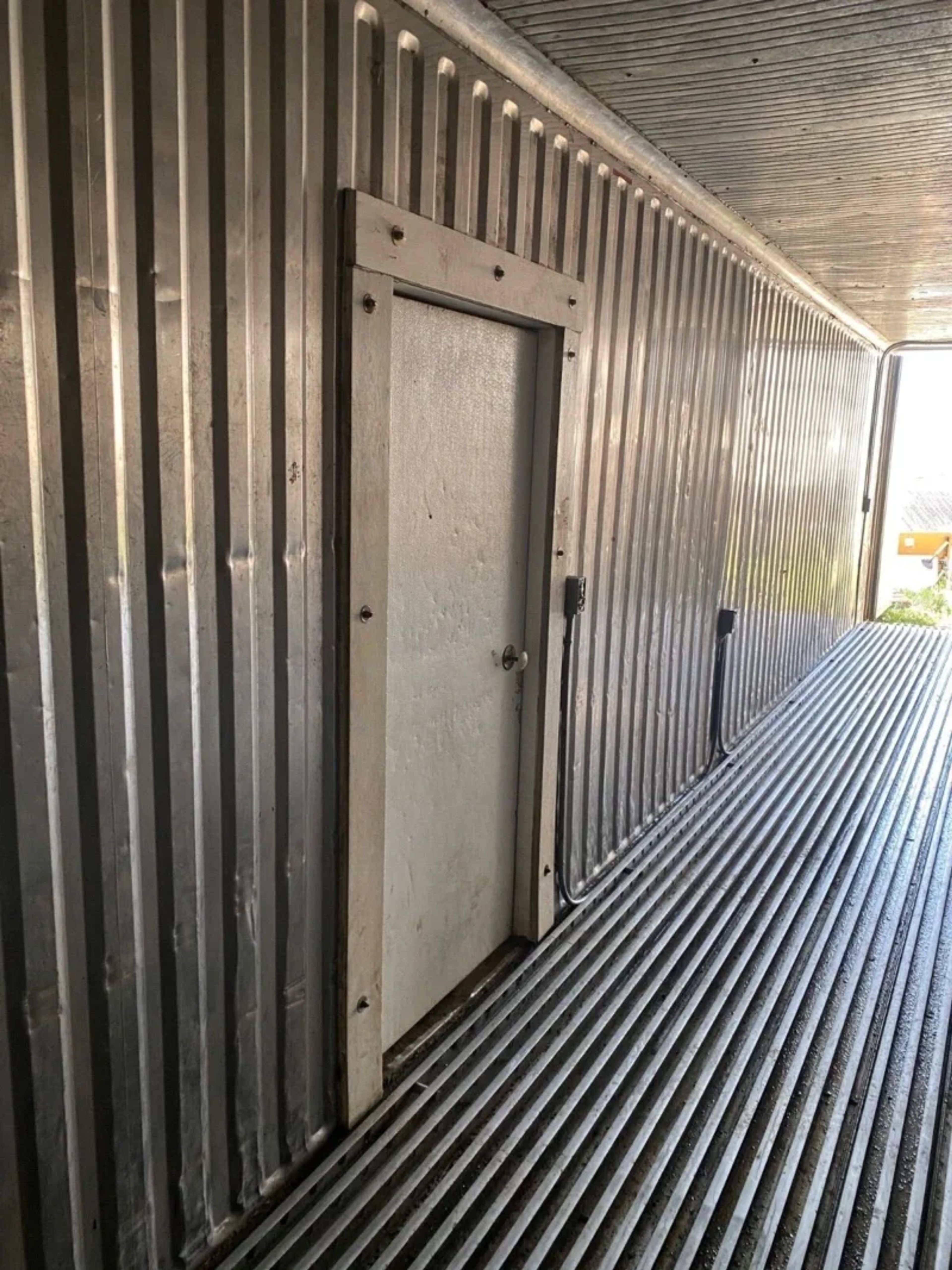 Used 40ft Refrigerated Shipping Container – With Custom Side Door Access — view 4