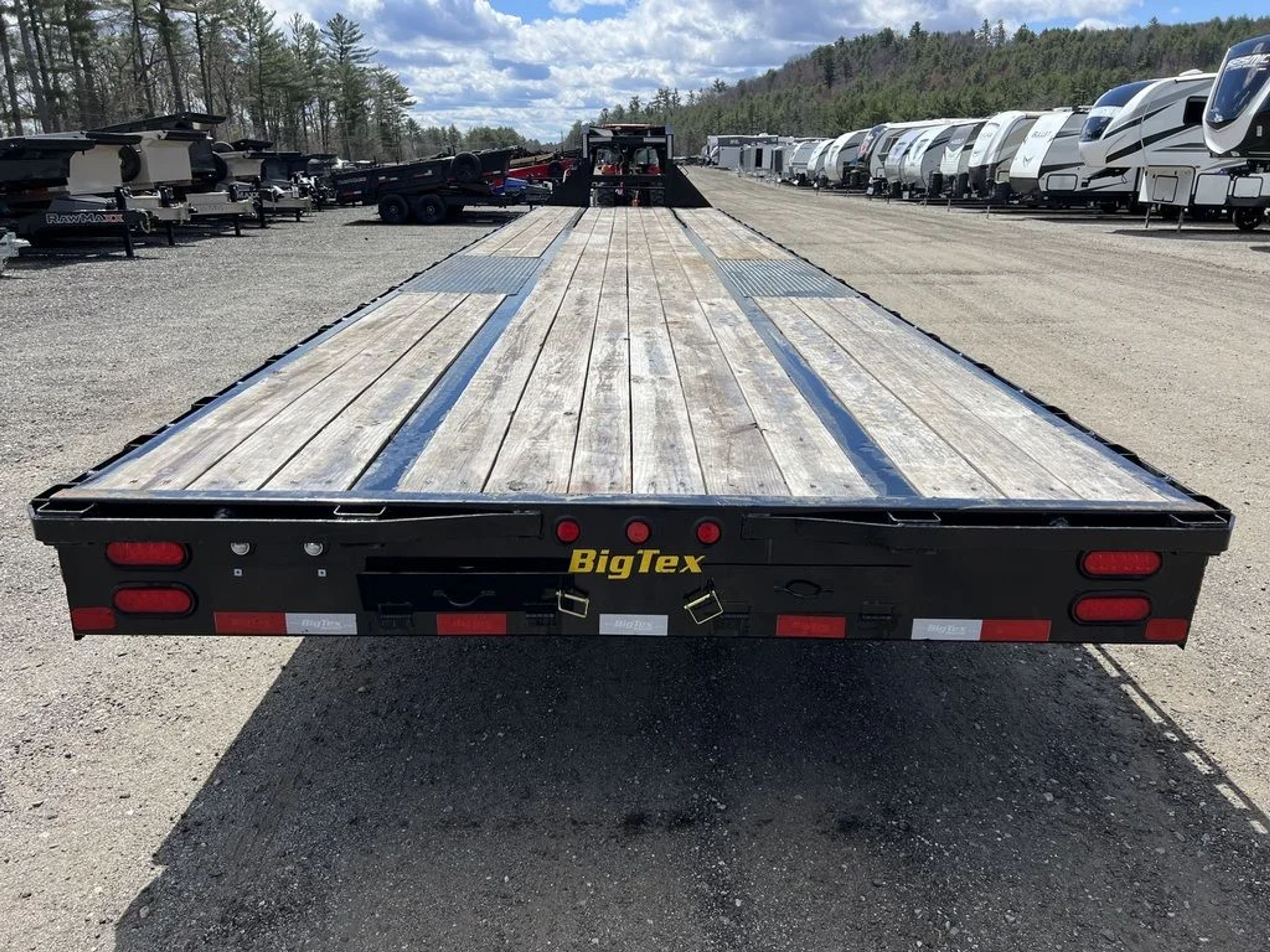 2023 Big Tex Trailers 8.5×40 25K HD Gooseneck Equipment w/Slide-Out Ramps — view 5