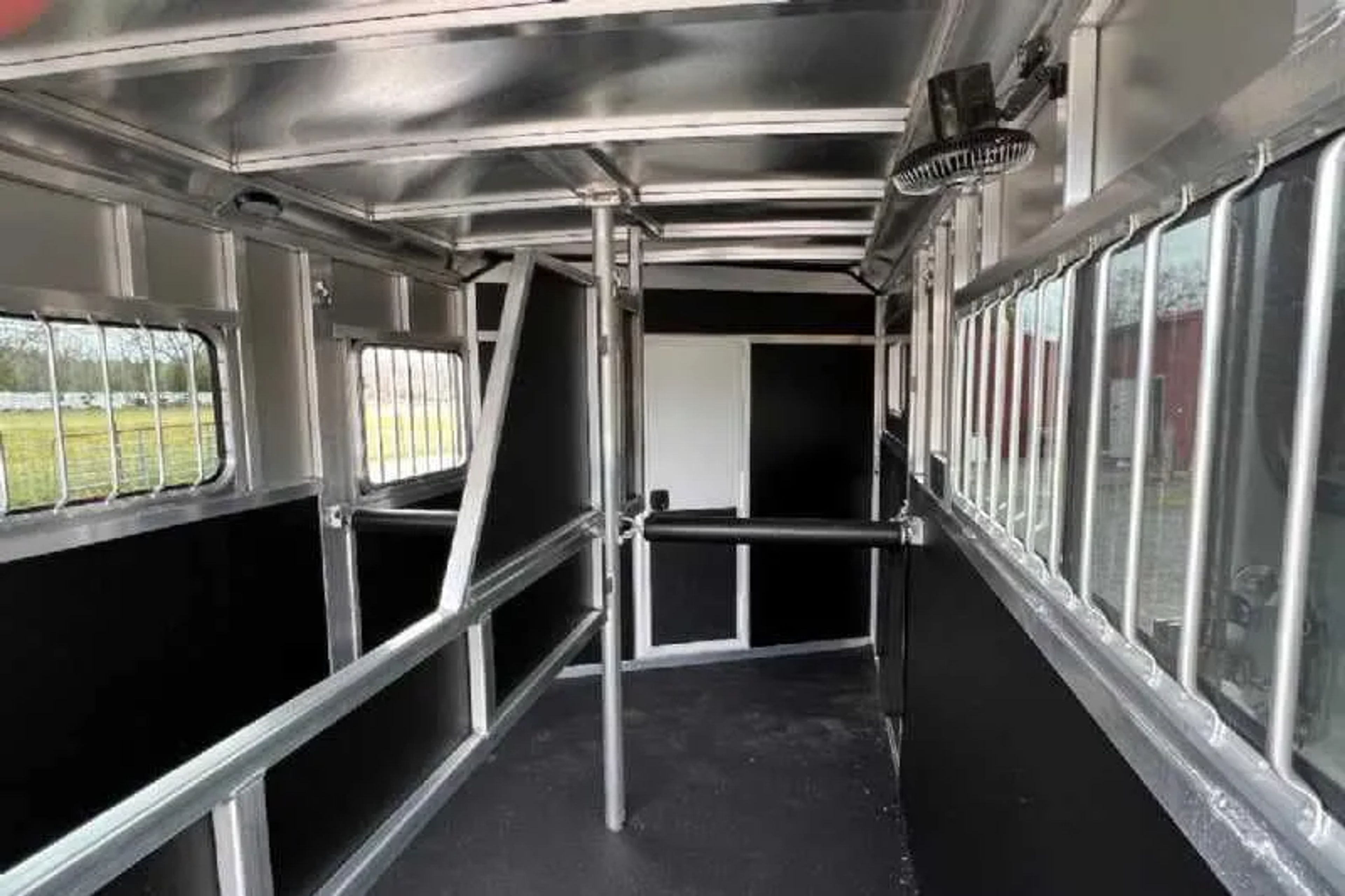 2023 Shadow 2HSSR 2 Horse Trailer — view 15