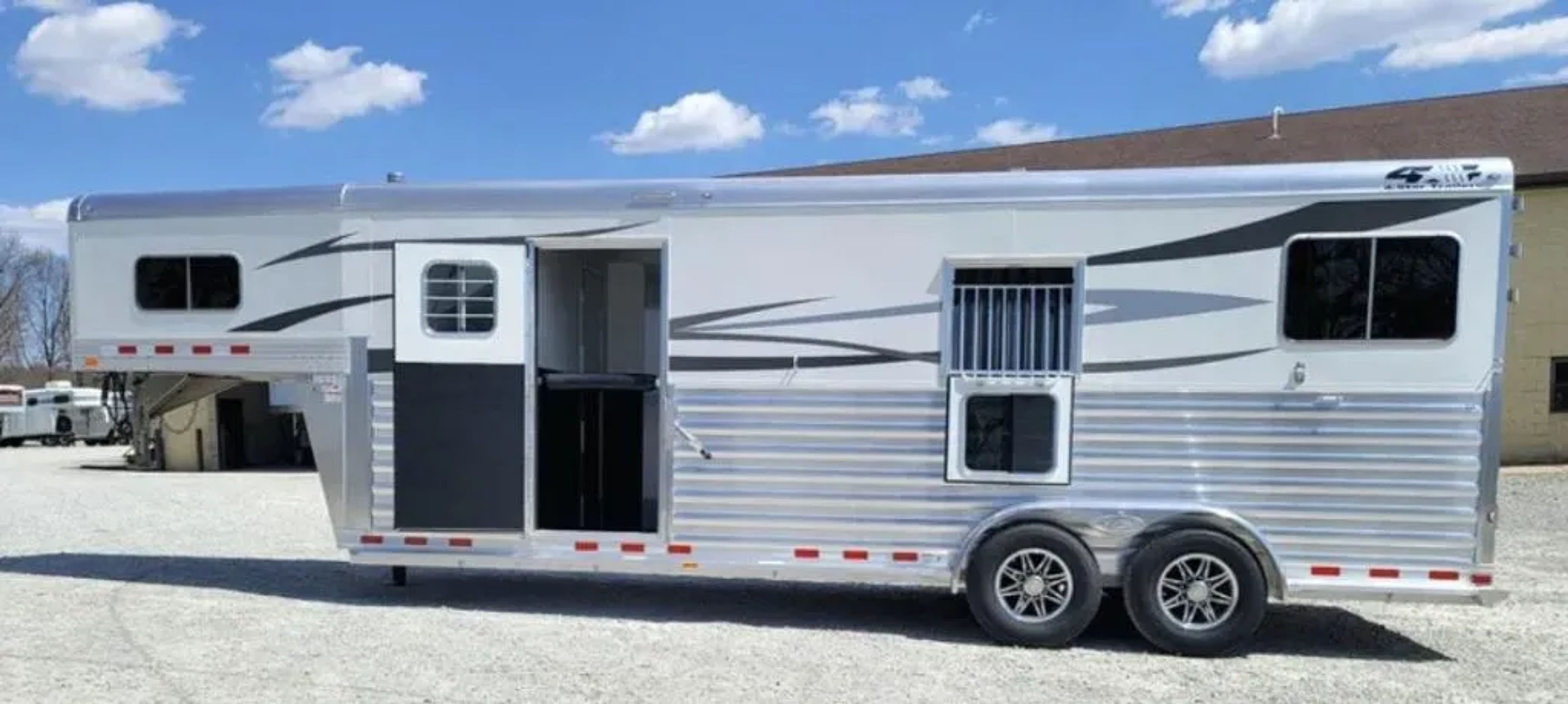 2023 4 Star 2+1 gooseneck — view 6