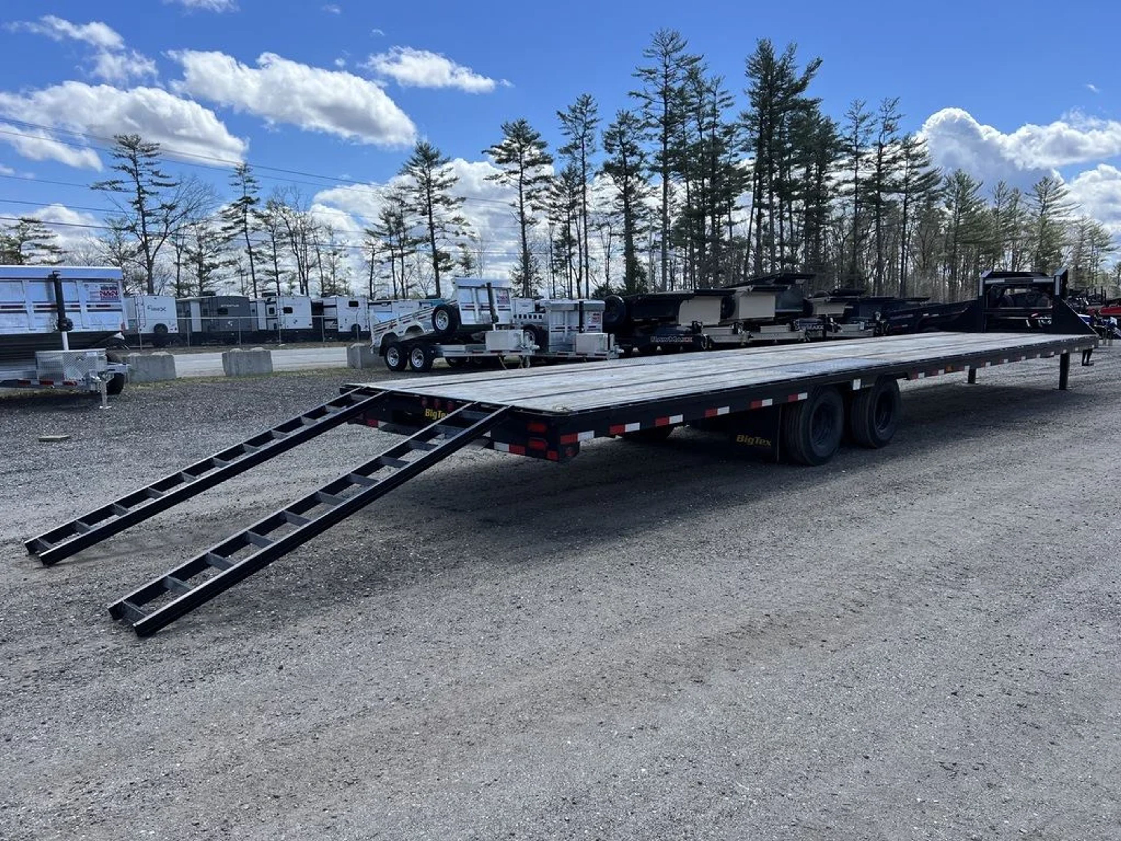 2023 Big Tex Trailers 8.5×40 25K HD Gooseneck Equipment w/Slide-Out Ramps — view 3