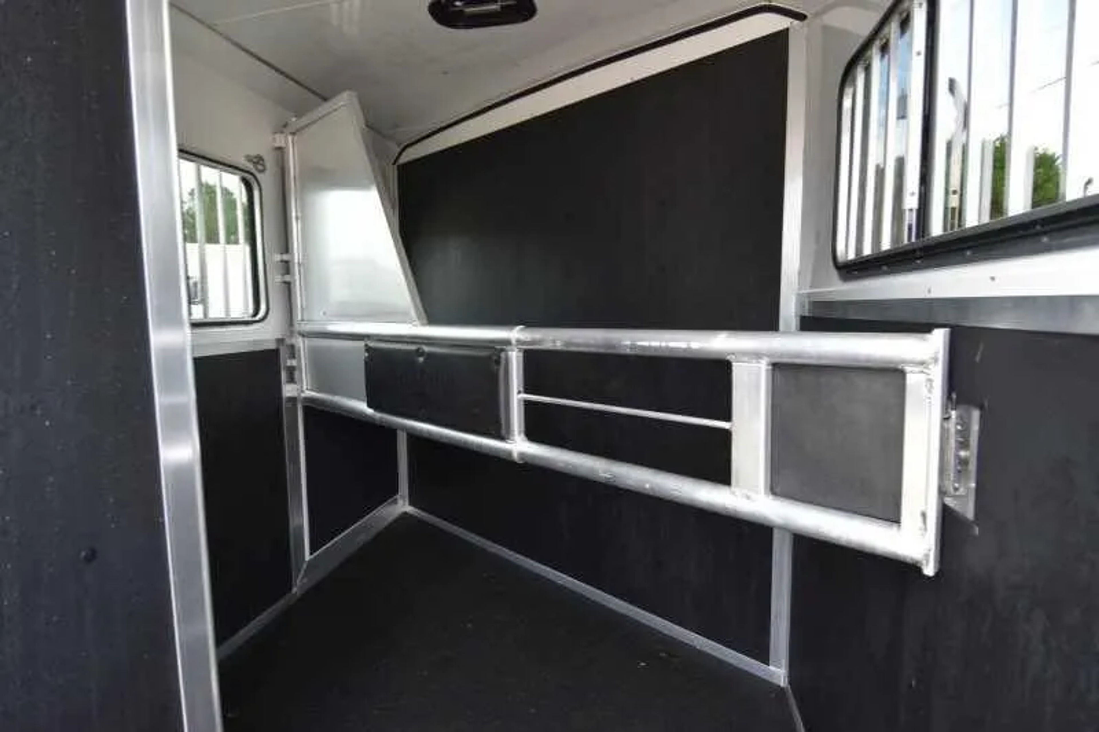 2016 Shadow 2HBP 2 Horse Trailer — view 7