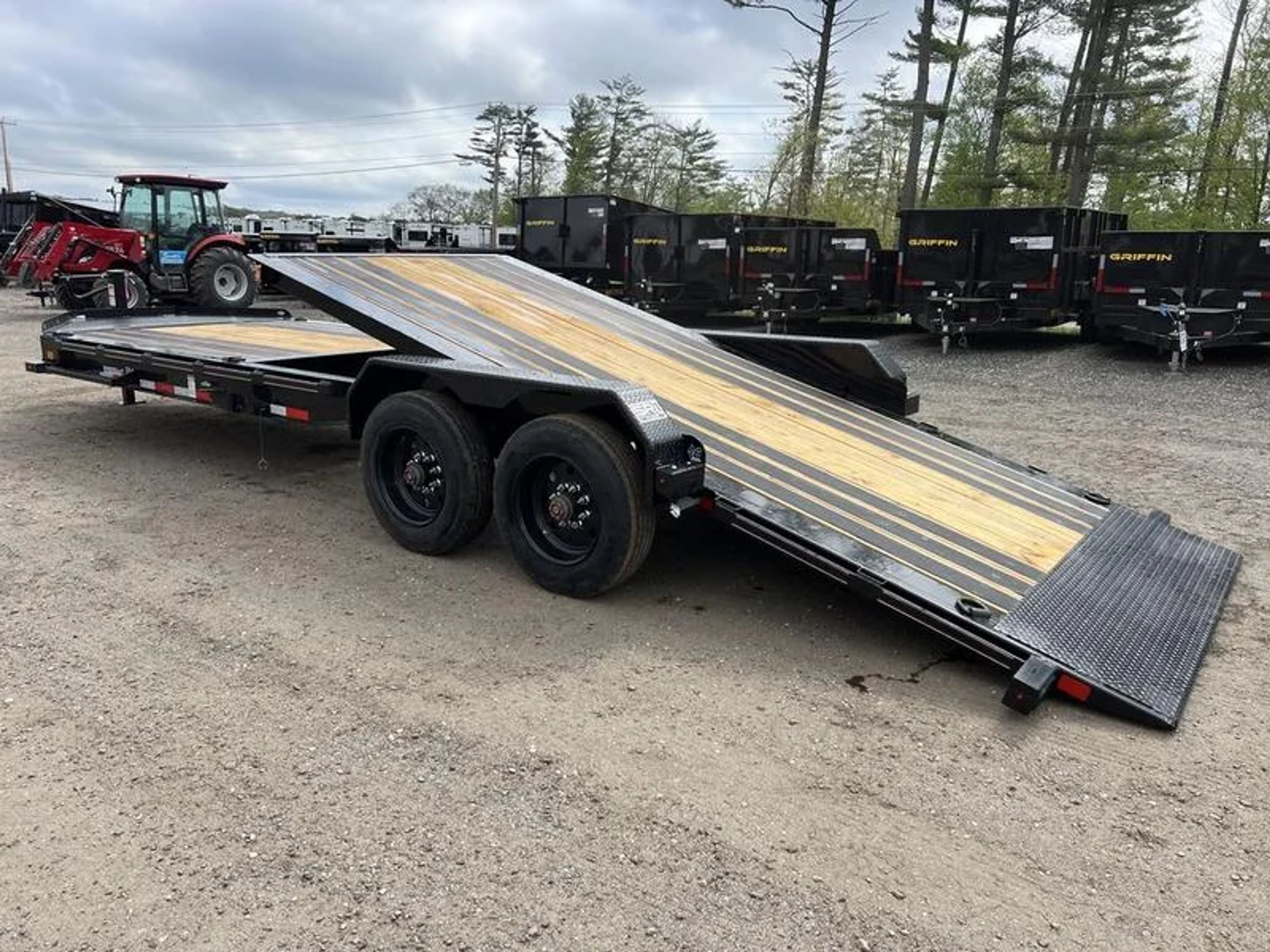2024 Diamond C 7X24 20K Tilt Deck Equipment Trailer w/Spare Mount — view 2