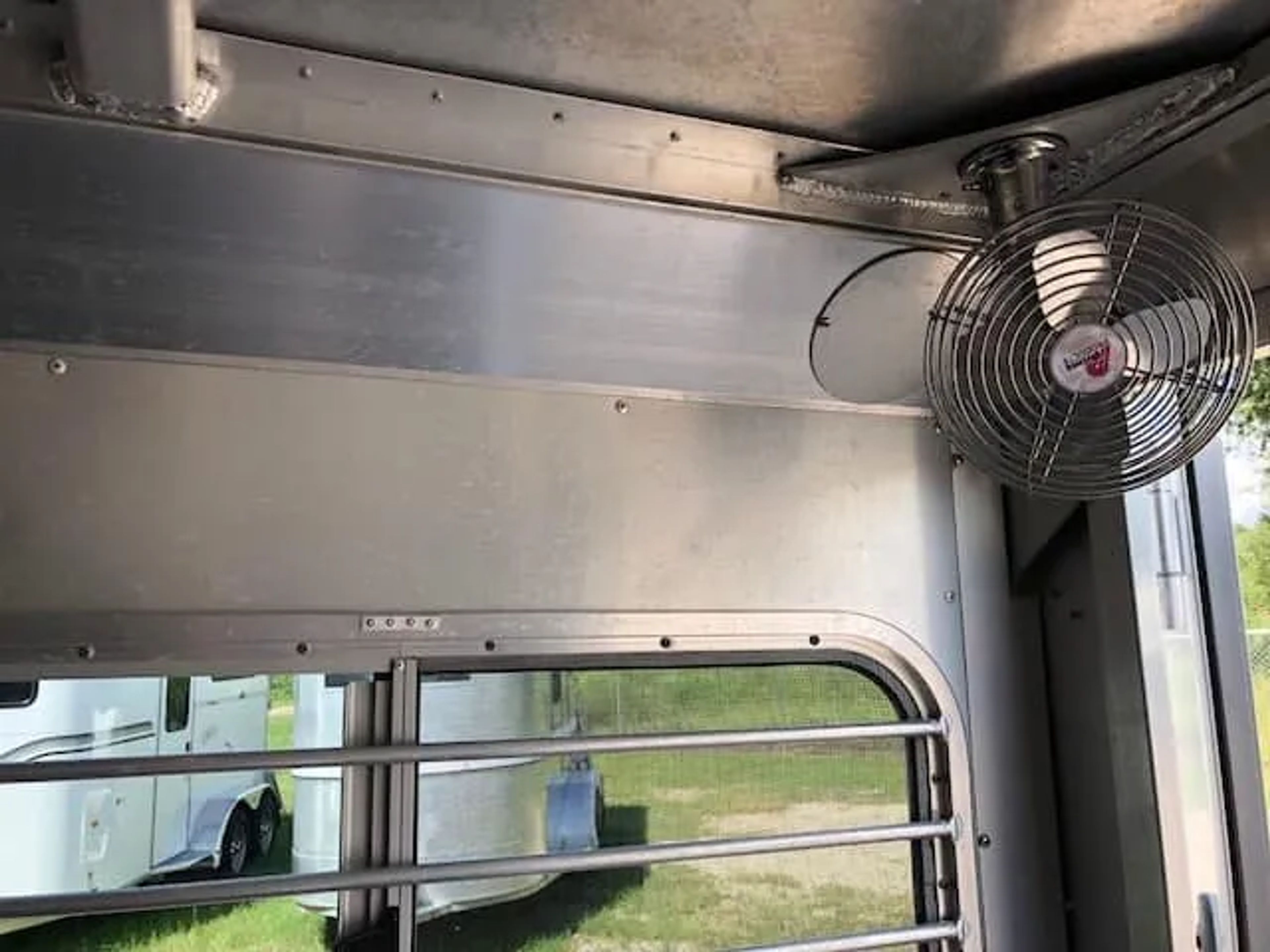 2004 4 Star gooseneck, slant load — view 11