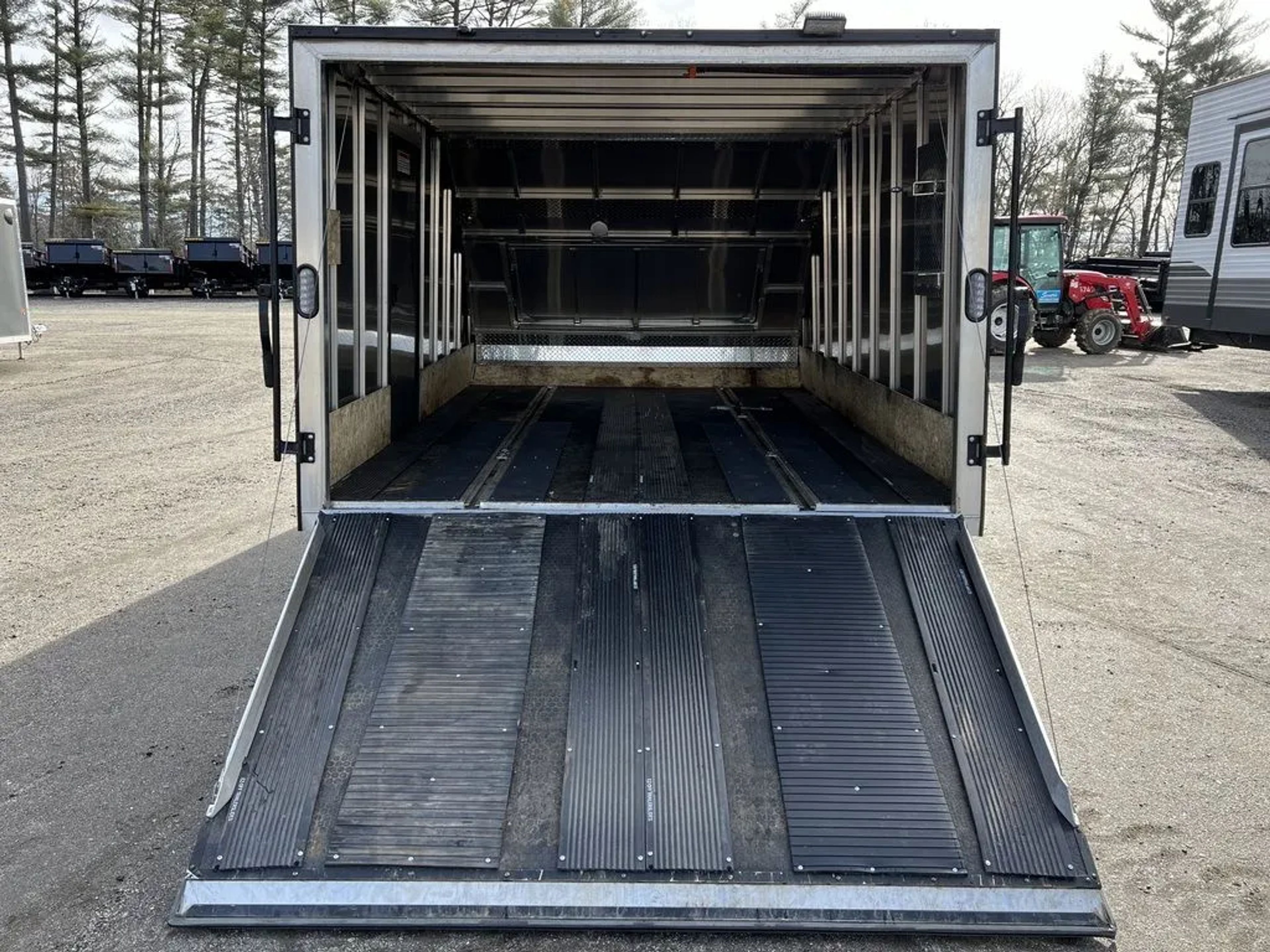Aluminum 2-Place Crossover/Hybrid w/Blackout PKG — view 11