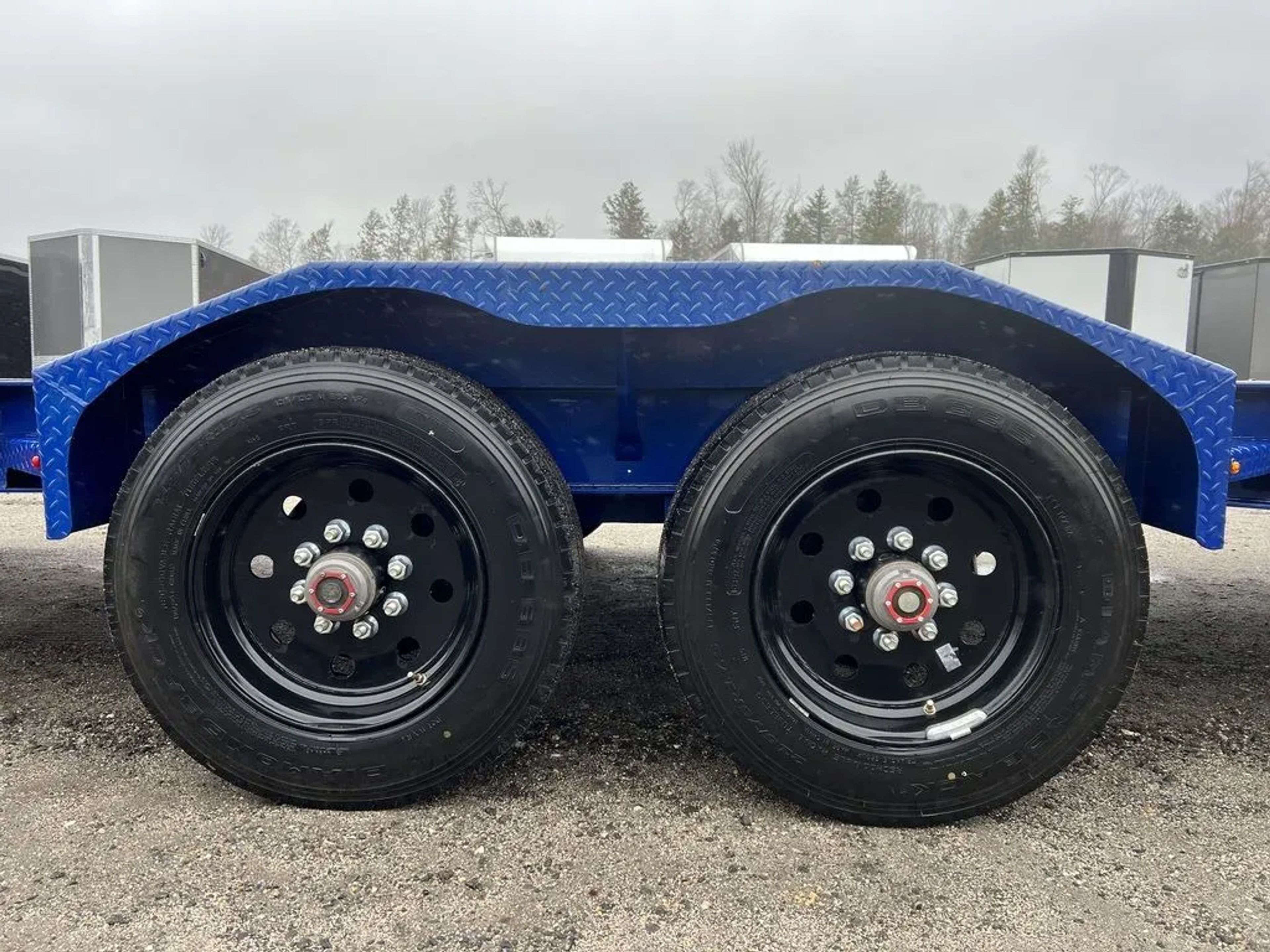 2022 Diamond C 7×24 20K Low Profile Equipment Trailer w/Max Ramps — view 4