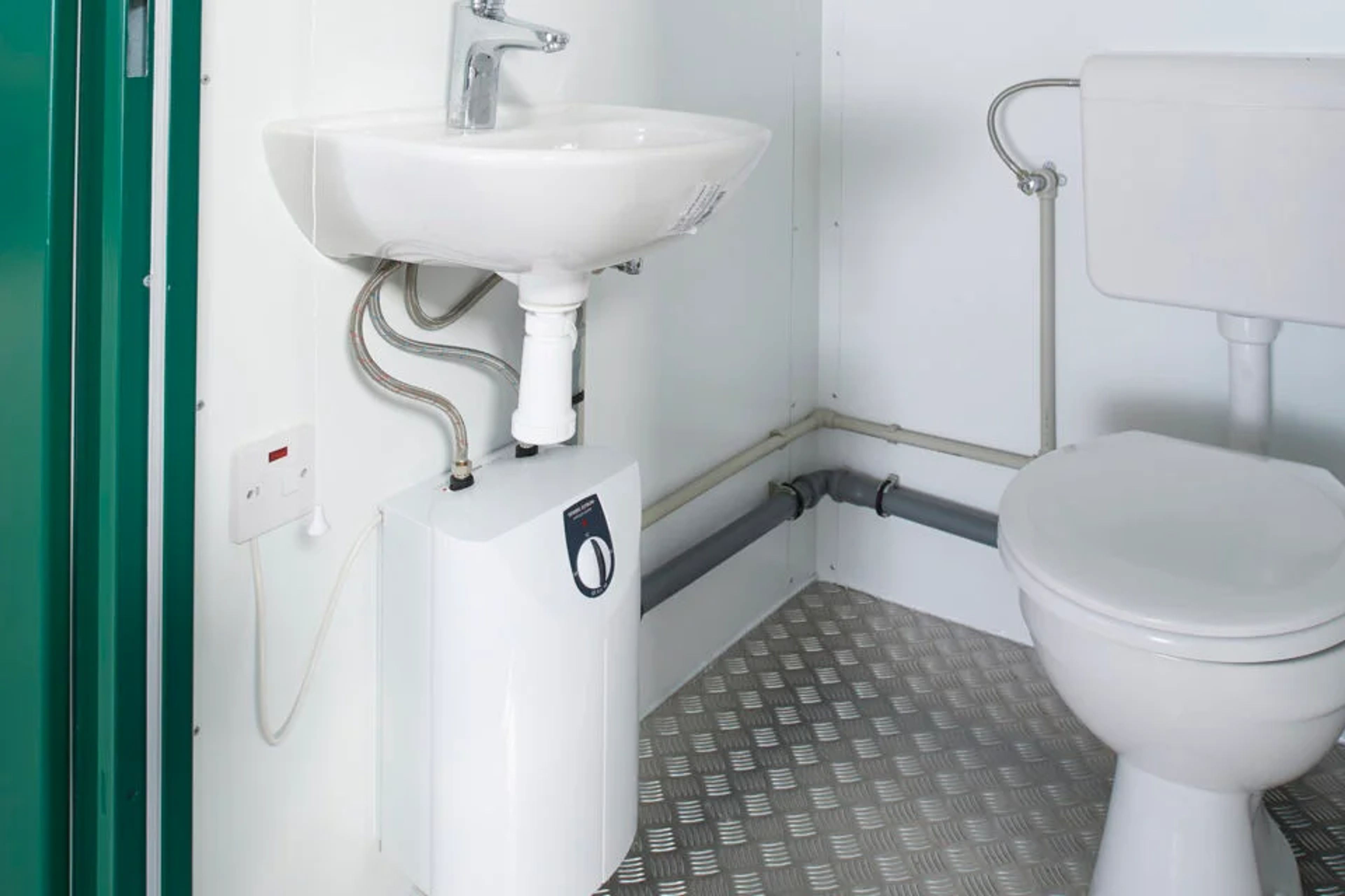 1+1 Double Mains Toilet 8ft x 5ft (Green) — view 3