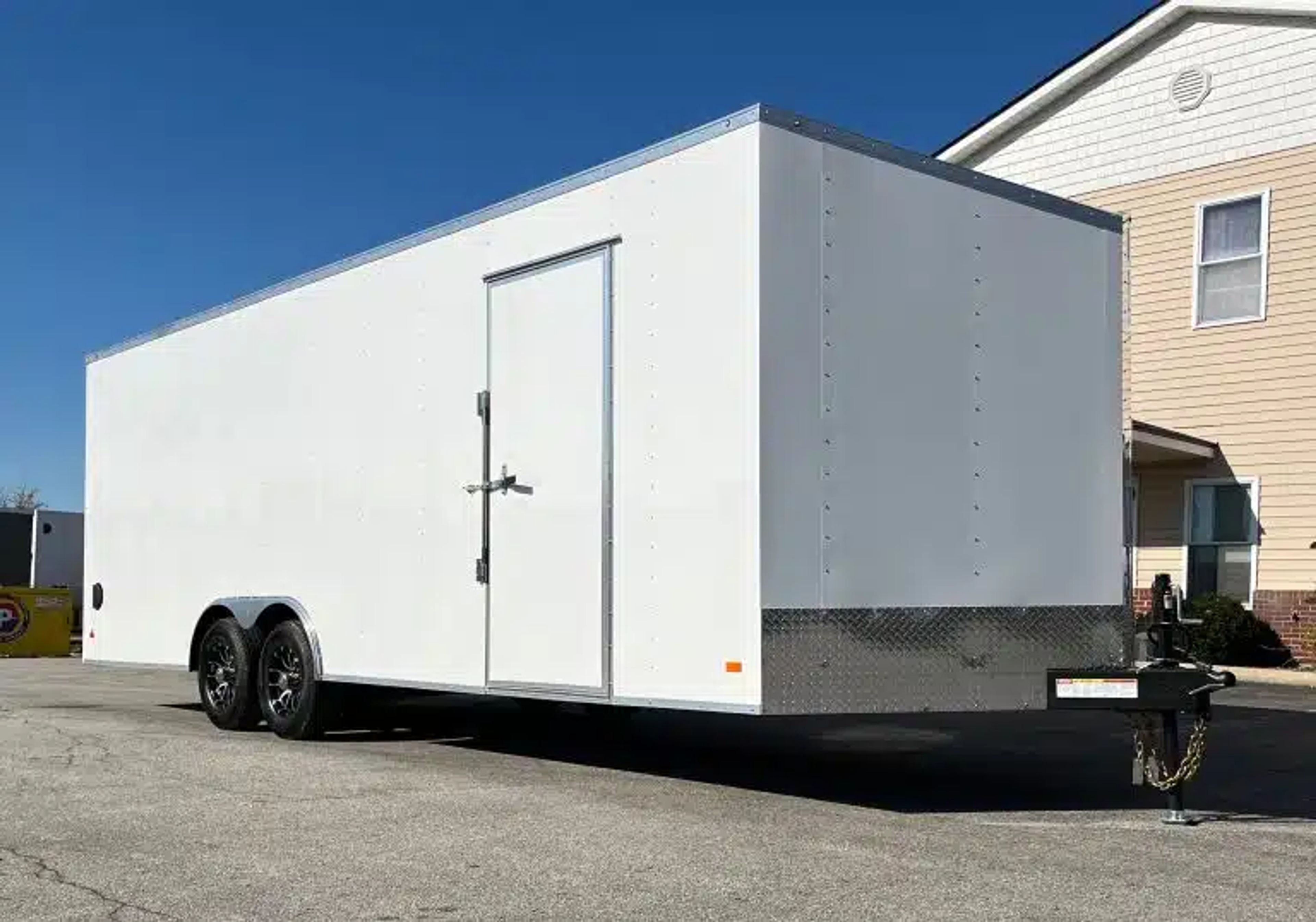 Enclosed Car Hauler 2026 24ft. Hero w/Heavy Duty Ramp Door & Aluminum Wheels — view 3