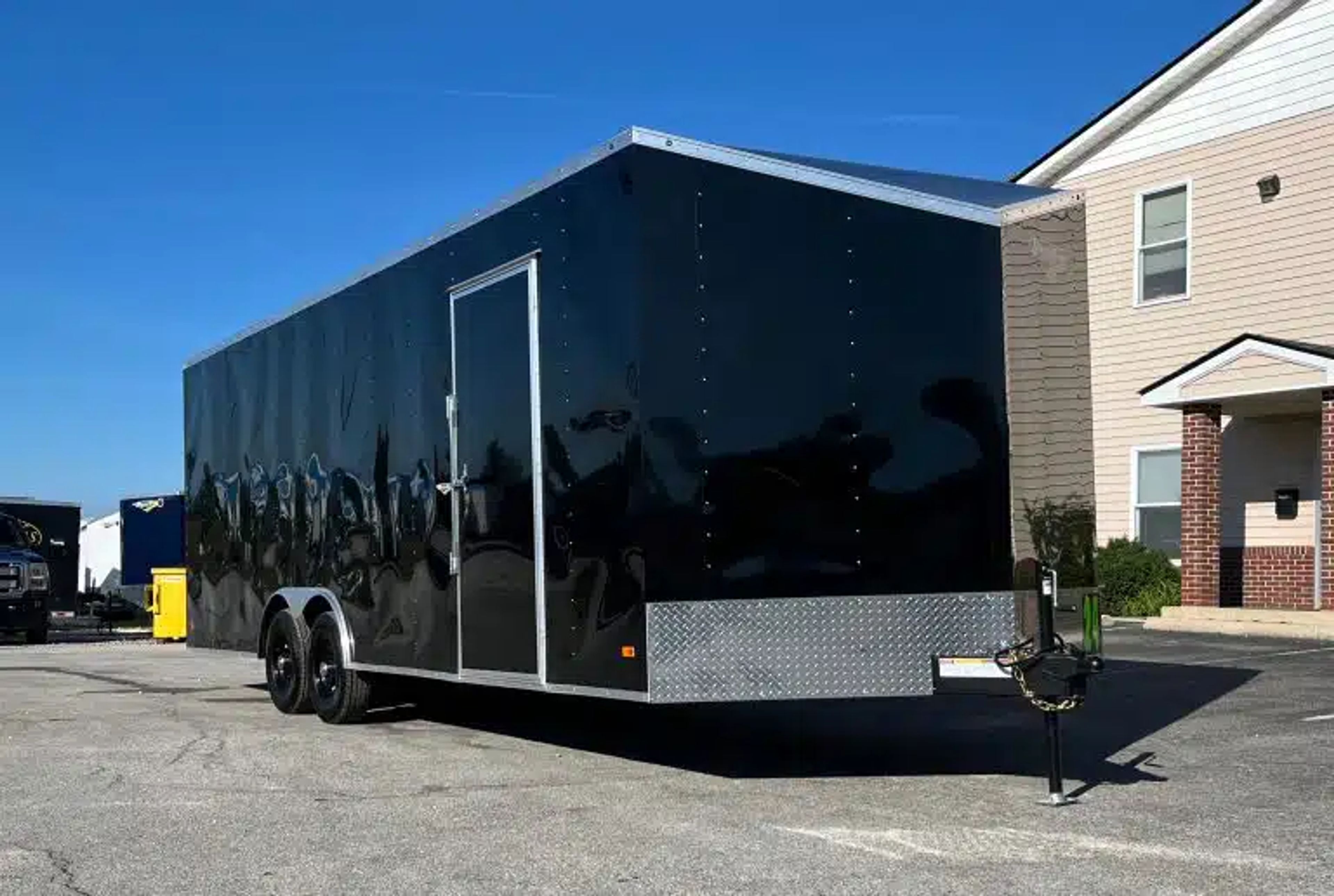 Enclosed Car Hauler 2026 24ft. Hero w/Heavy Duty Ramp Door & 7ft. Interior 0938 — view 2