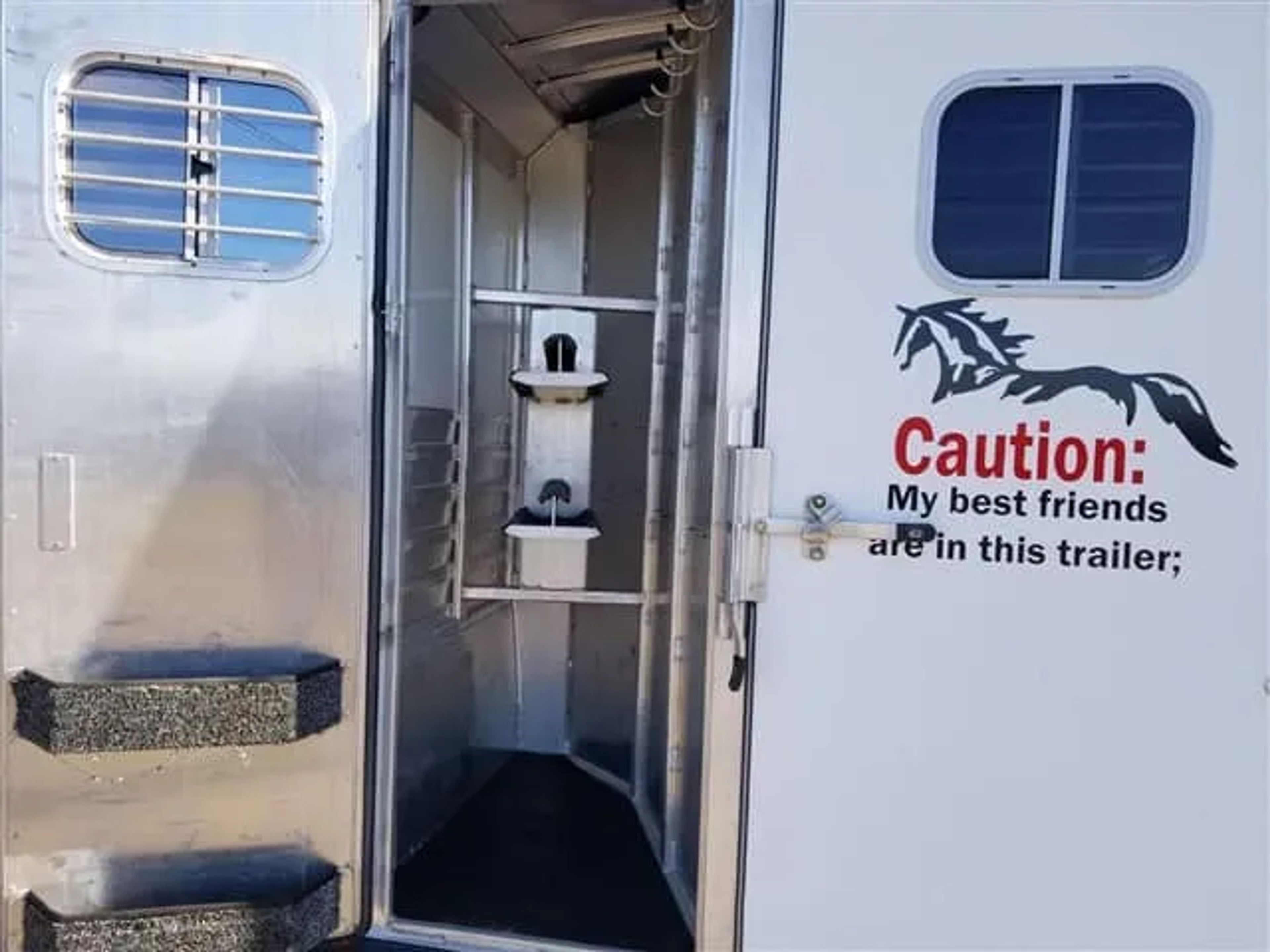 2001 4 Star 2 Horse Bumper Pull Slant Load — view 11