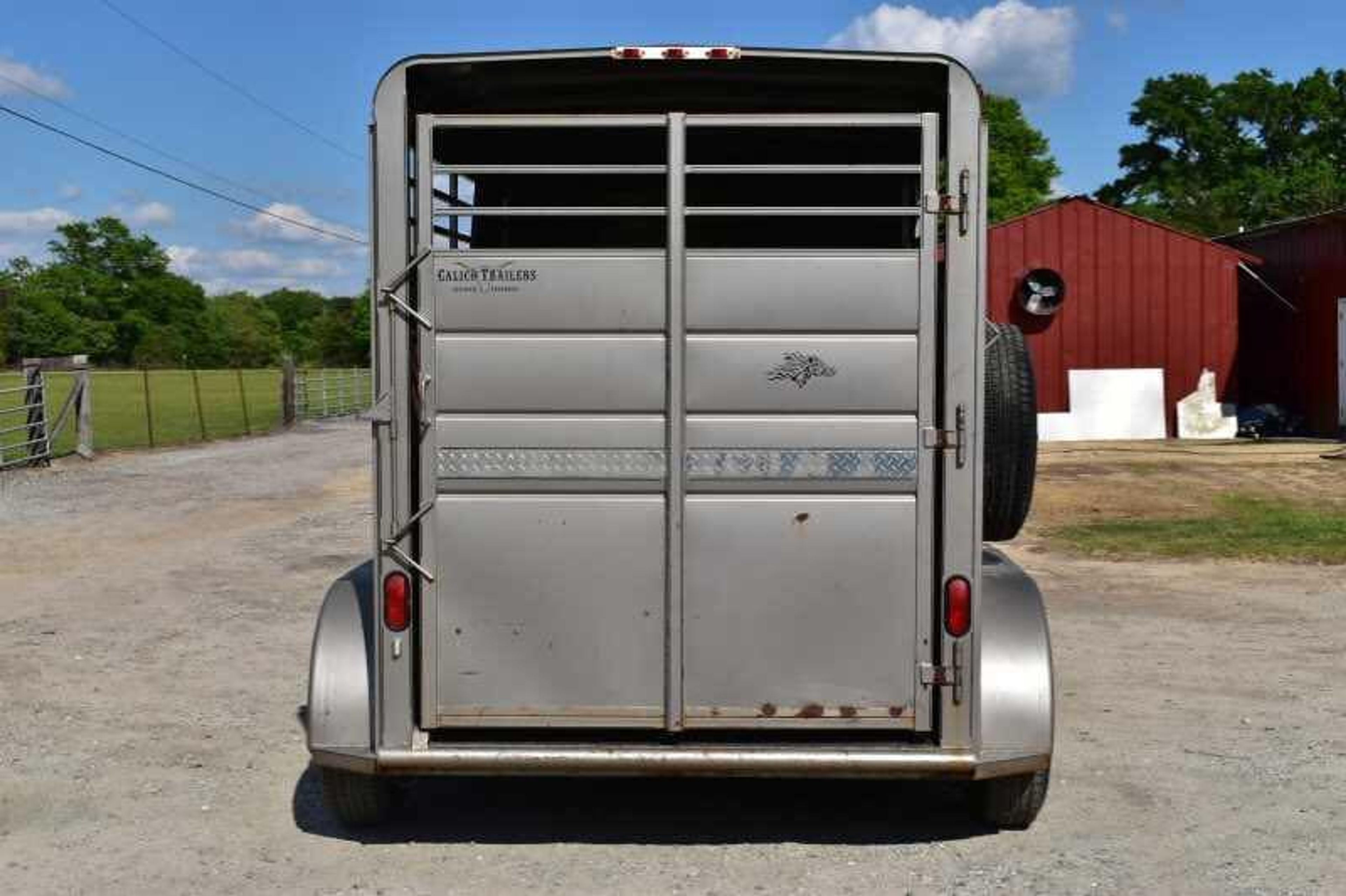 2010 Calico 2 Horse Trailer — view 2