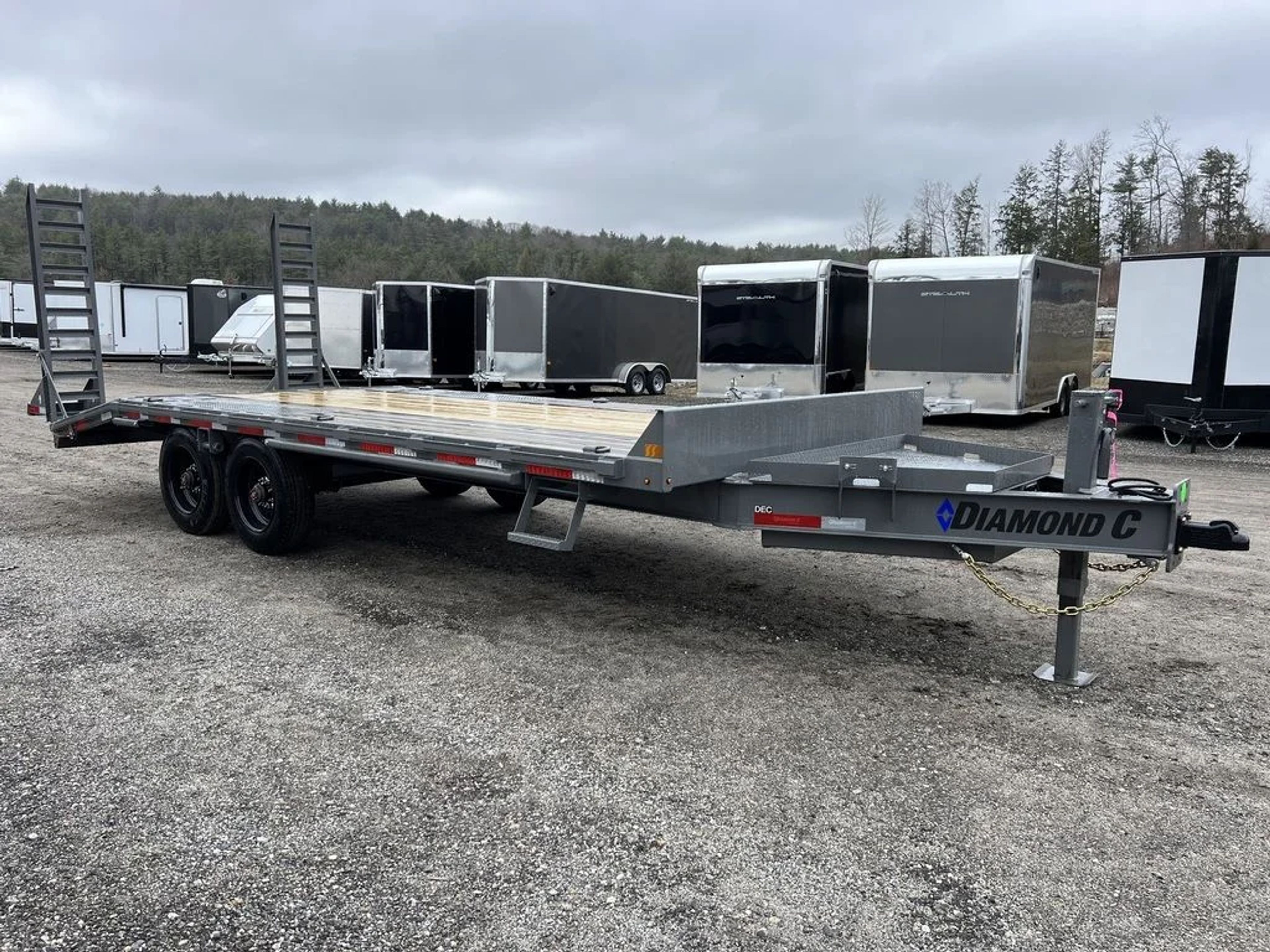 2024 Diamond C 8.5×20 20K Deckover Equipment Trailer w/ 72” Flip-Knee Ramps — view 5