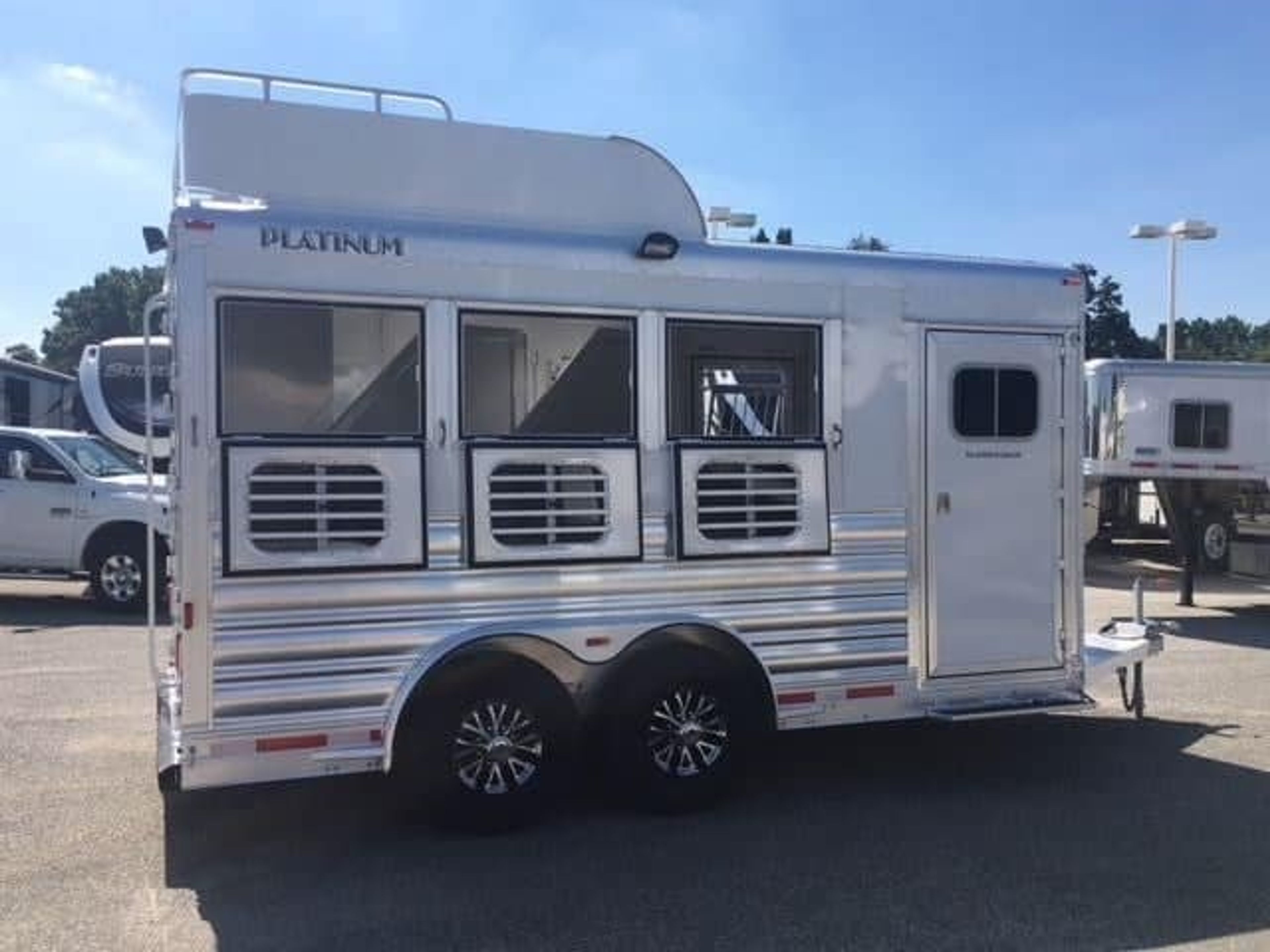 2018 Platinum Coach 3 Horse Bumper Pull — view 7