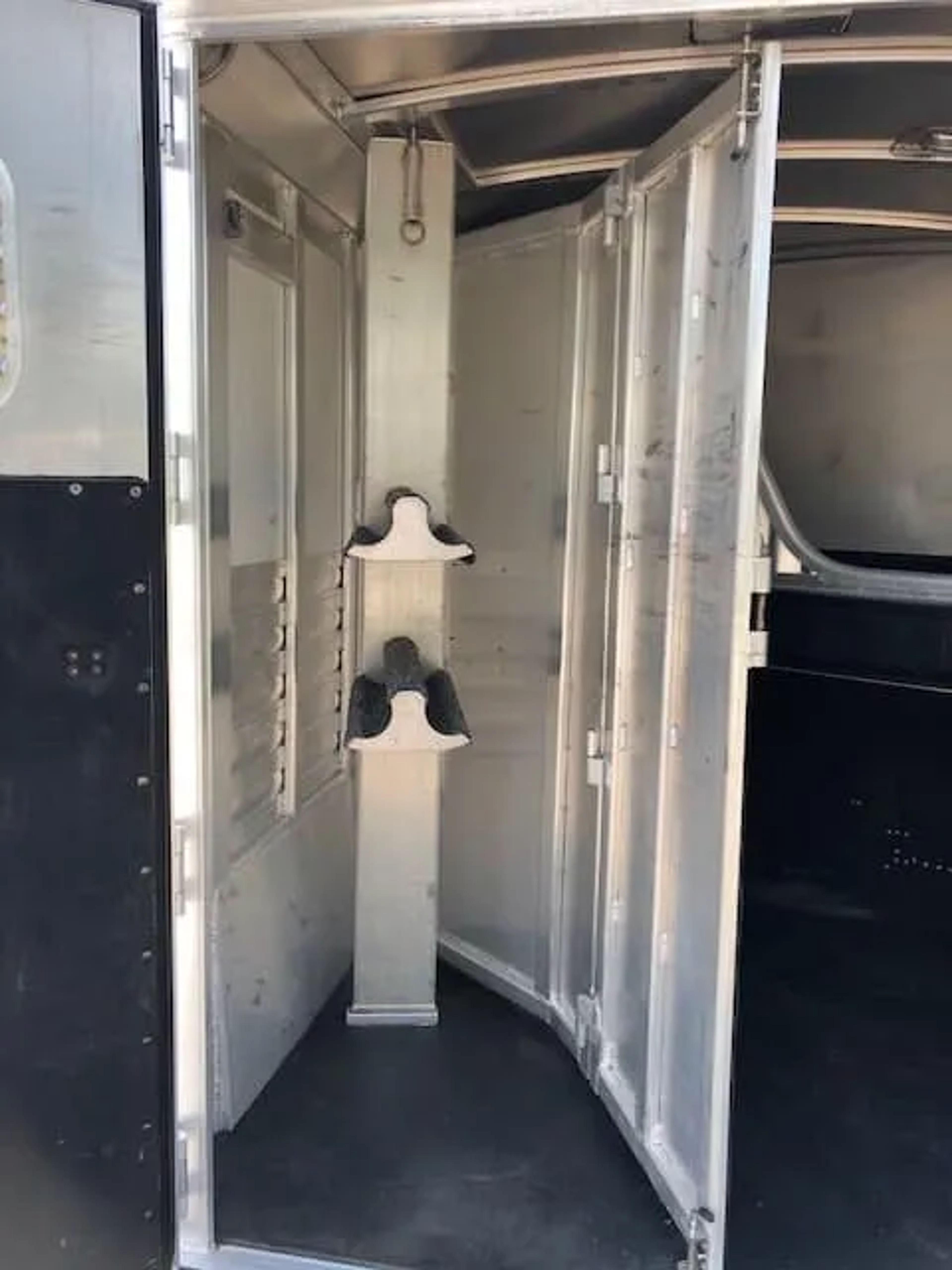 2004 4 Star gooseneck, slant load — view 14