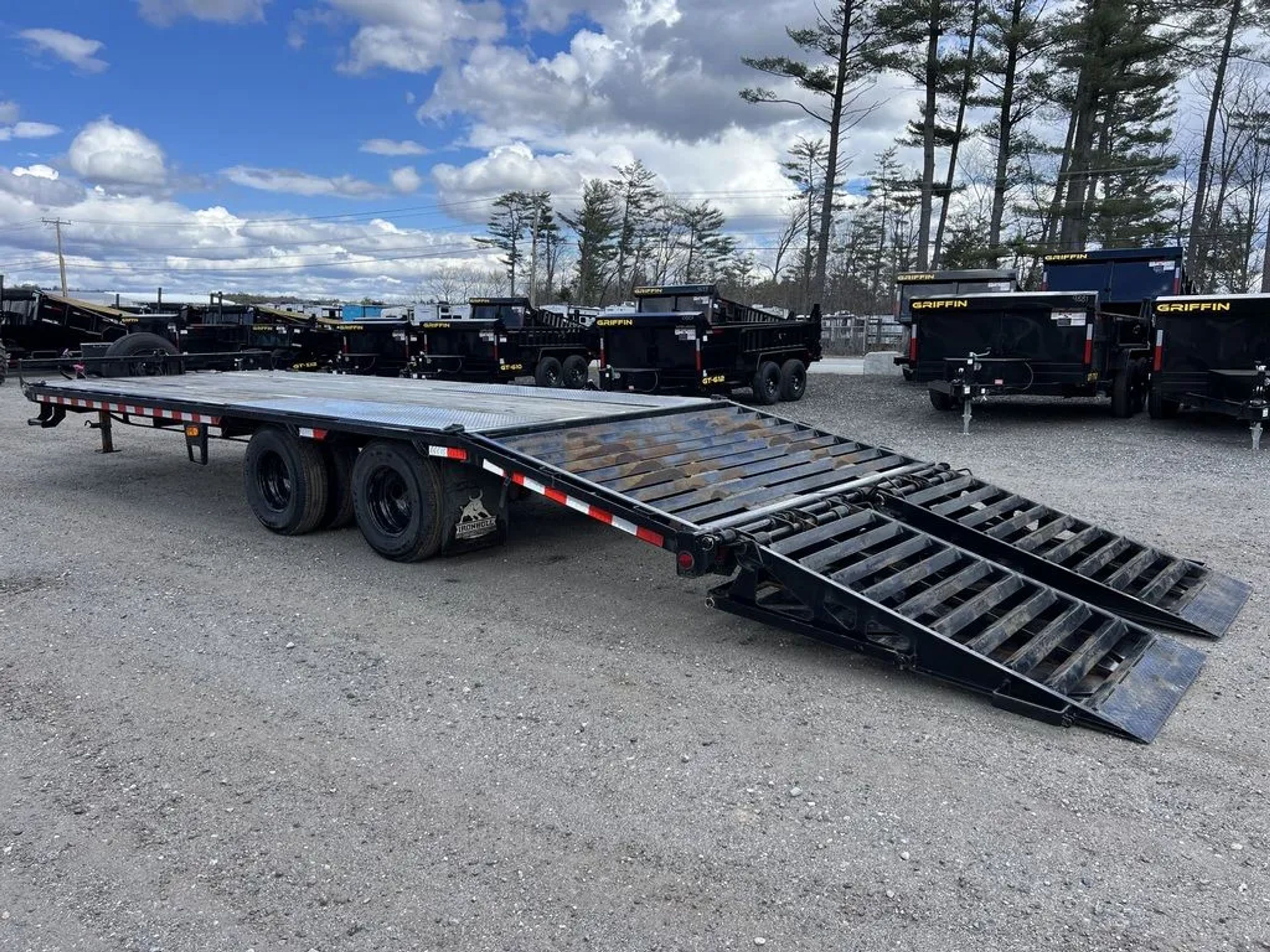 2022 Iron Bull Trailers 8.5×25 22K Deckover Equipment Hauler w/Rampage Ramps — view 9