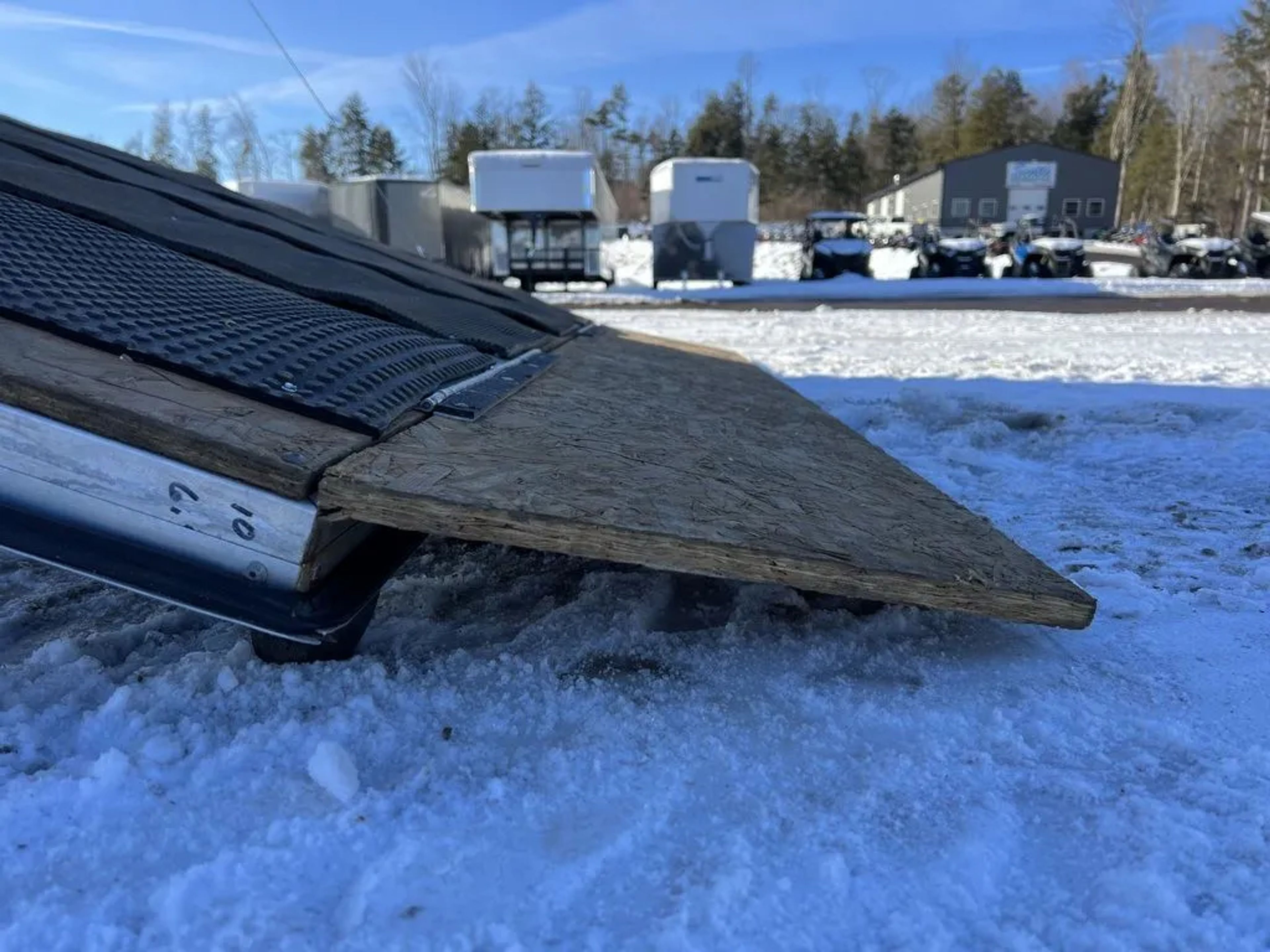 2008 Sno Pro 101×20 Aluminum 4-Place w/Interior Spare Mount, Mats & Guides — view 10