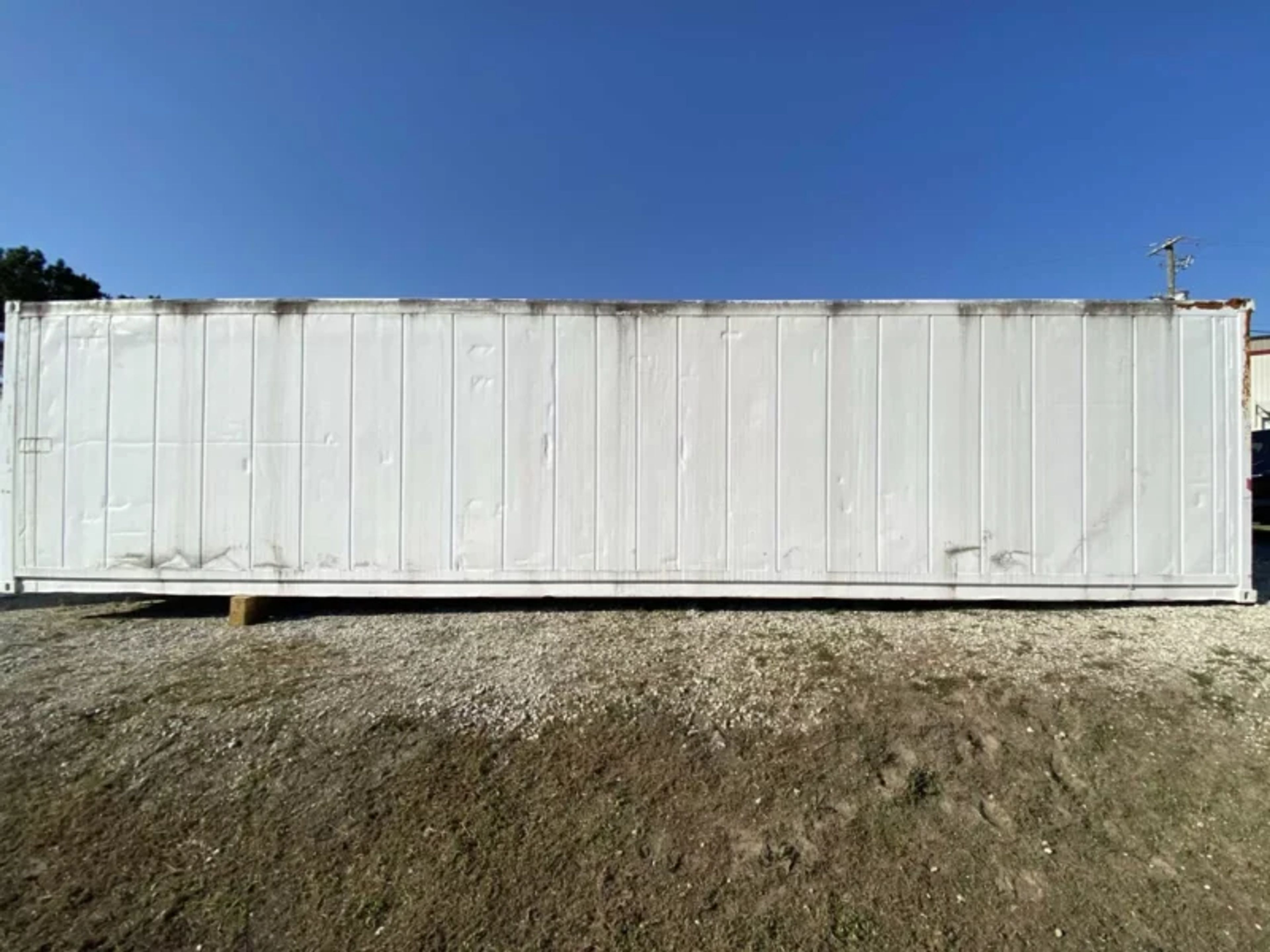 40 Foot High-Cube Insulated Shipping Container with 5 Ton Bard HVAC — view 4