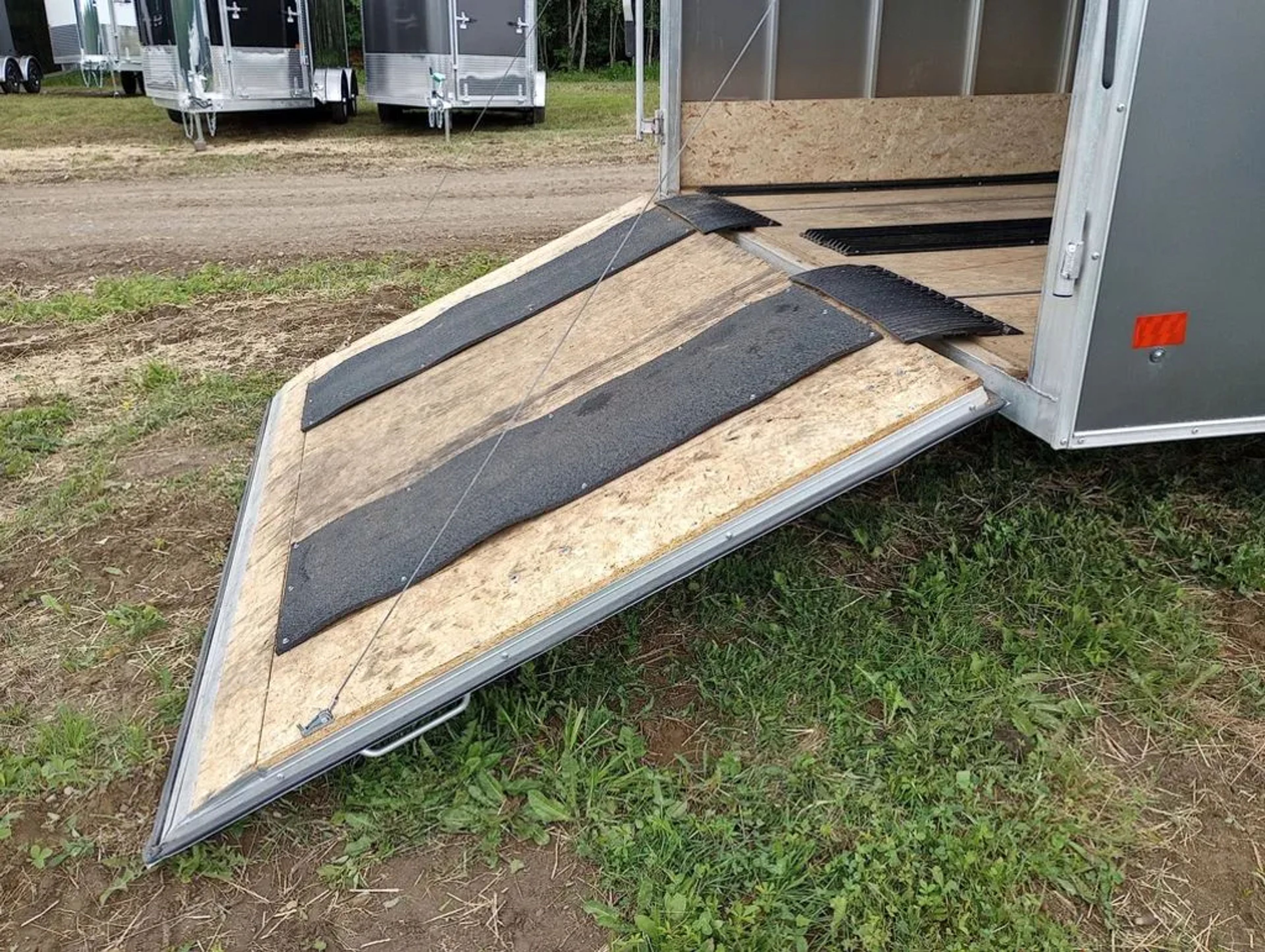 2022 Sno Pro Trailers 101×12 Aluminum Hybrid 2.0 w/Tapered Ramp, Mats & Guides — view 13