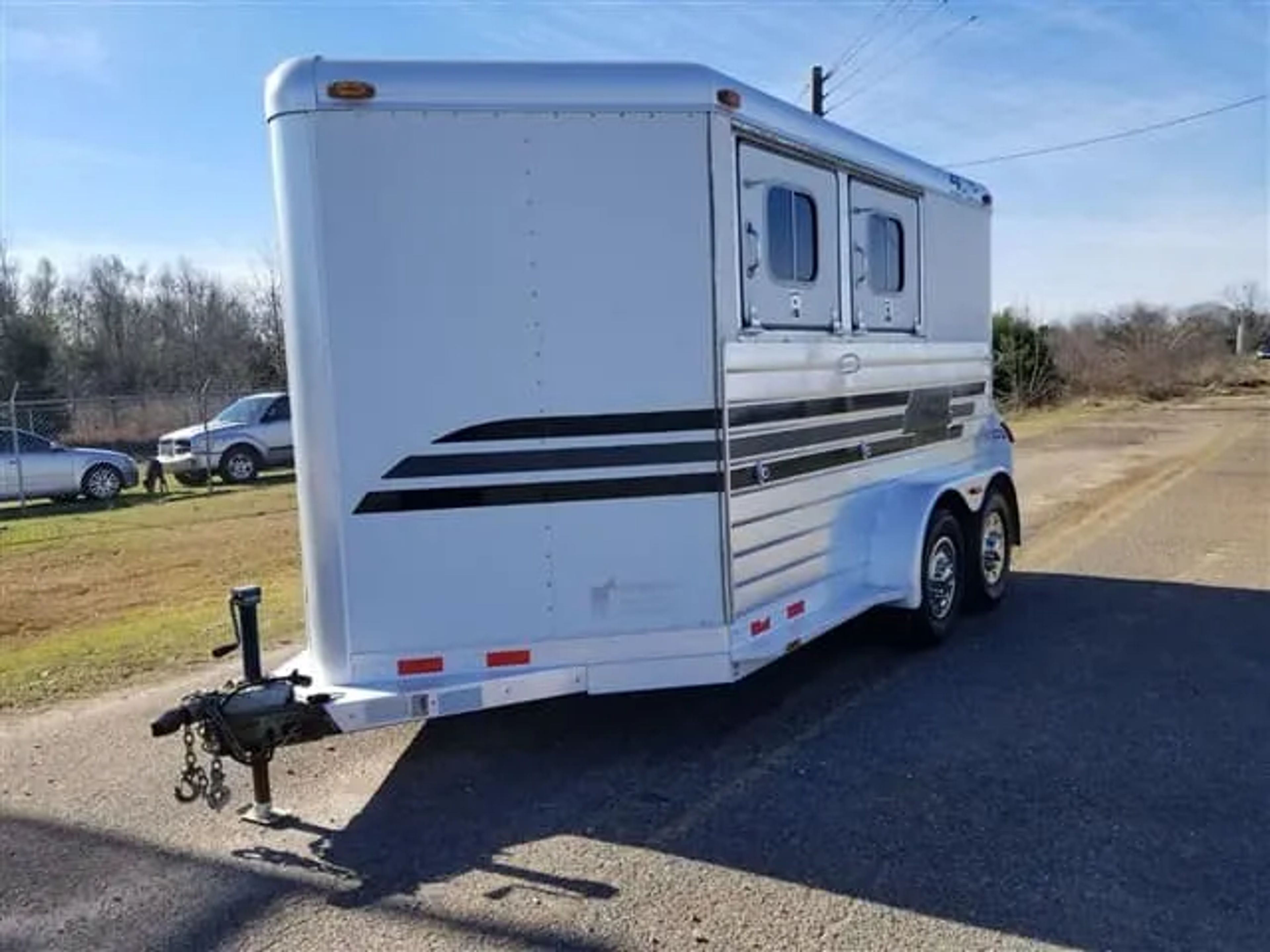 2001 4 Star 2 Horse Bumper Pull Slant Load — view 13