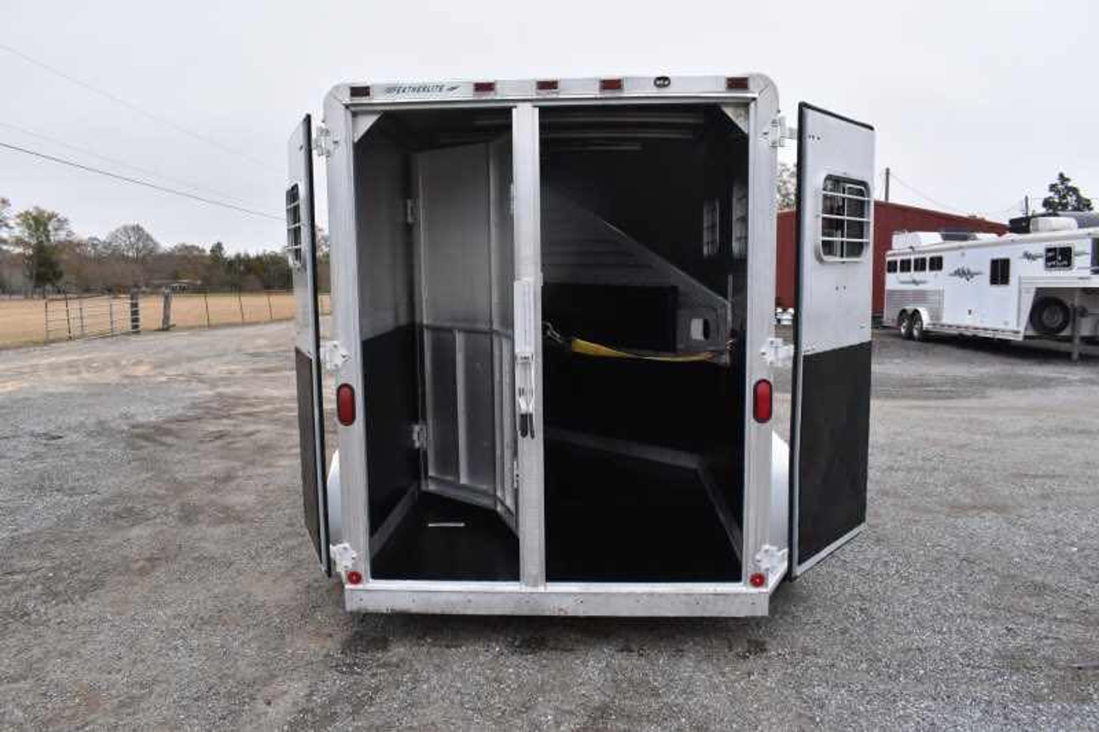1995 Featherlite 2HSLBP 2 Horse — view 2
