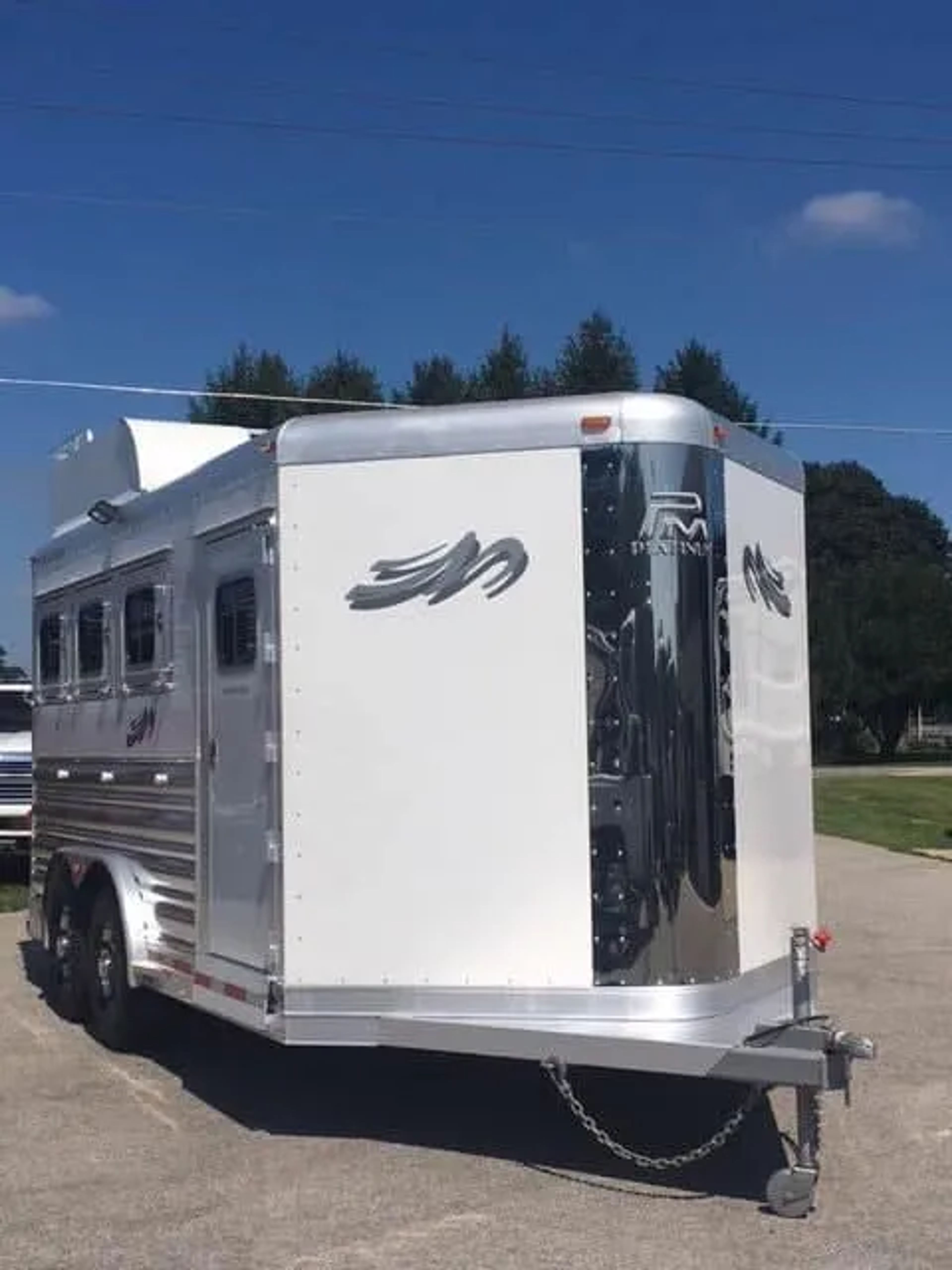 2018 Platinum Coach 3 Horse Bumper Pull — view 12