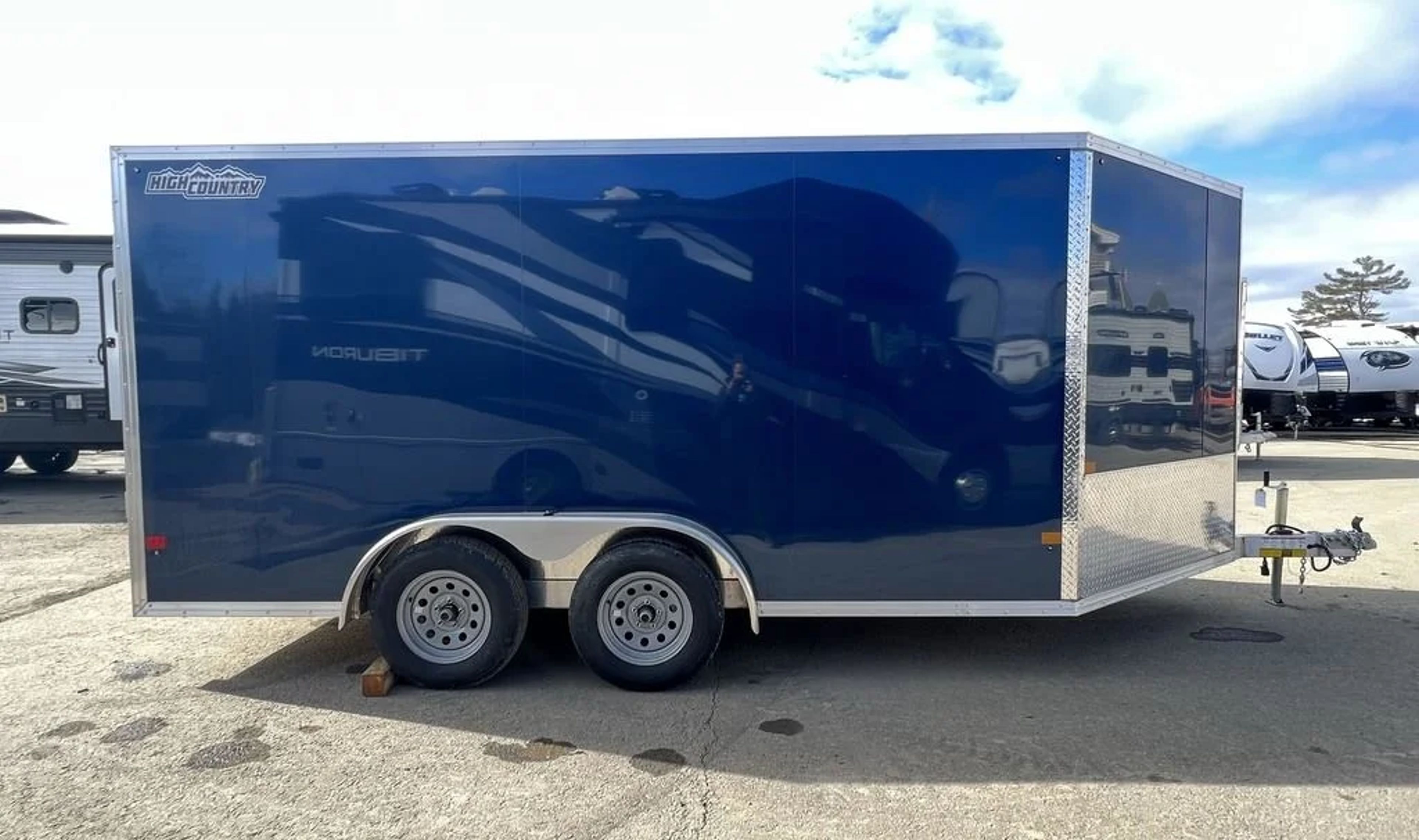 2023 High Country 7.5×14 Aluminum 2/3-Place Drive In/Out w/Tapered Ramp Doors — view 2