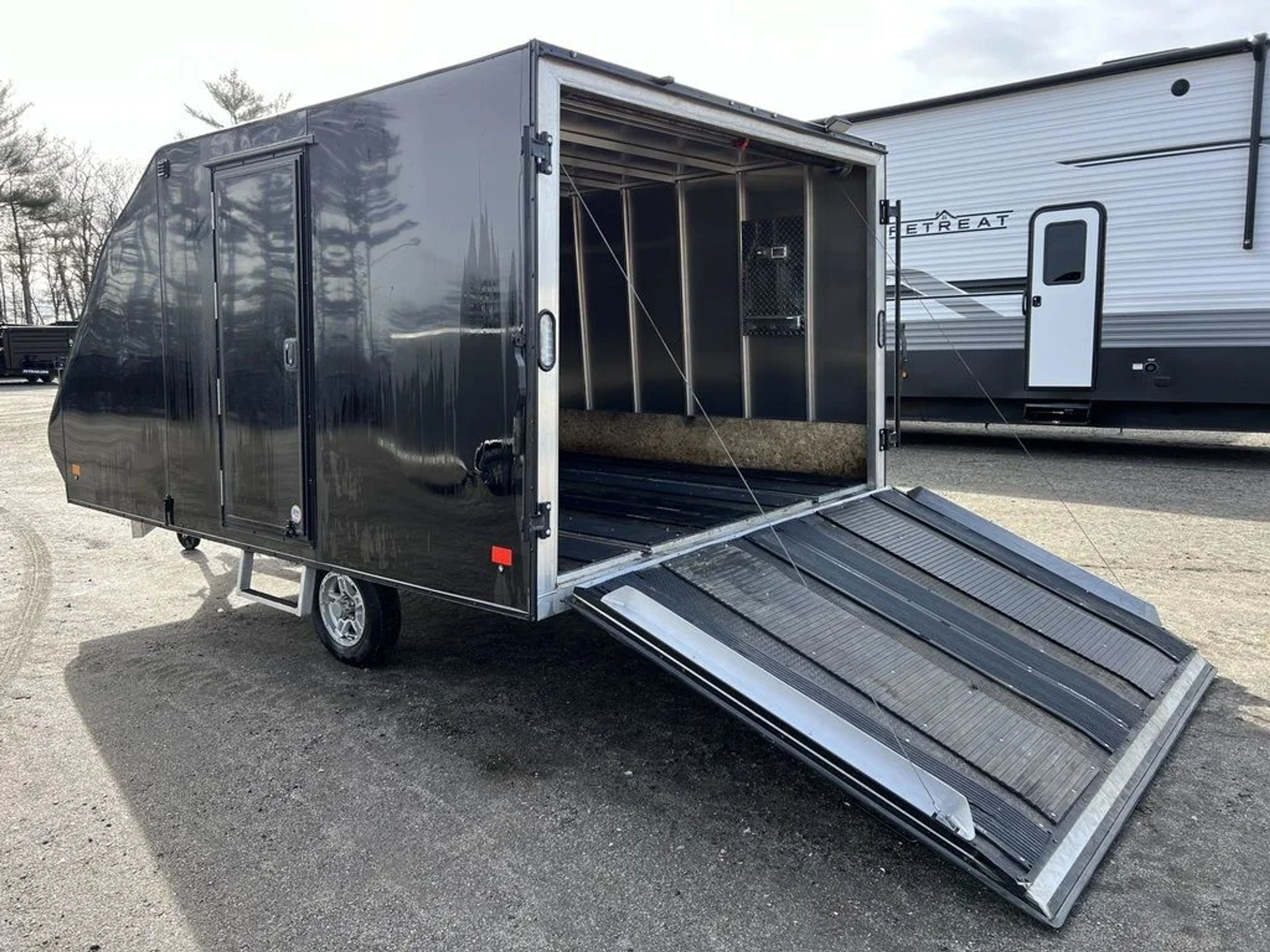 Aluminum 2-Place Crossover/Hybrid w/Blackout PKG — view 3