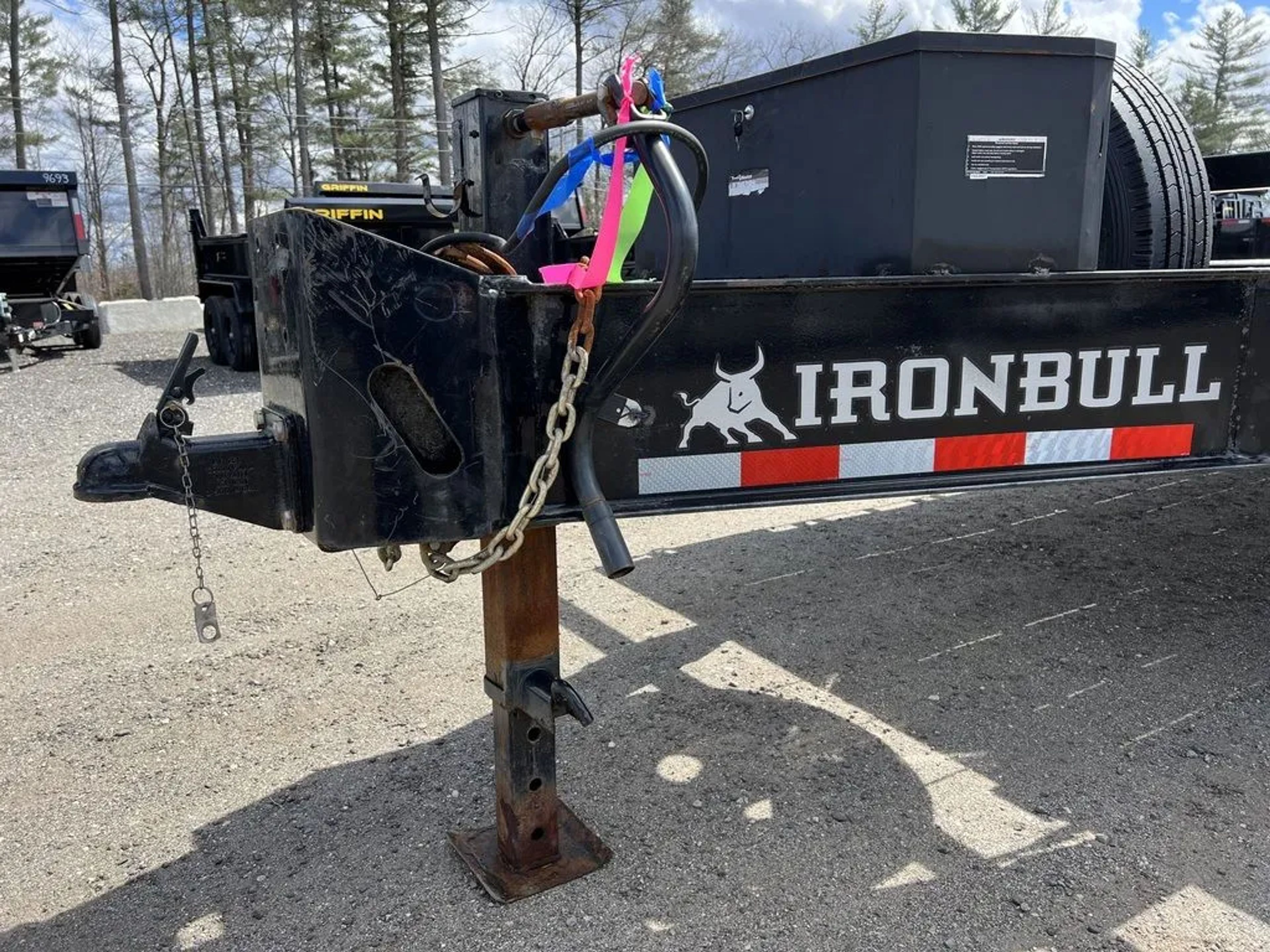2022 Iron Bull Trailers 8.5×25 22K Deckover Equipment Hauler w/Rampage Ramps — view 5