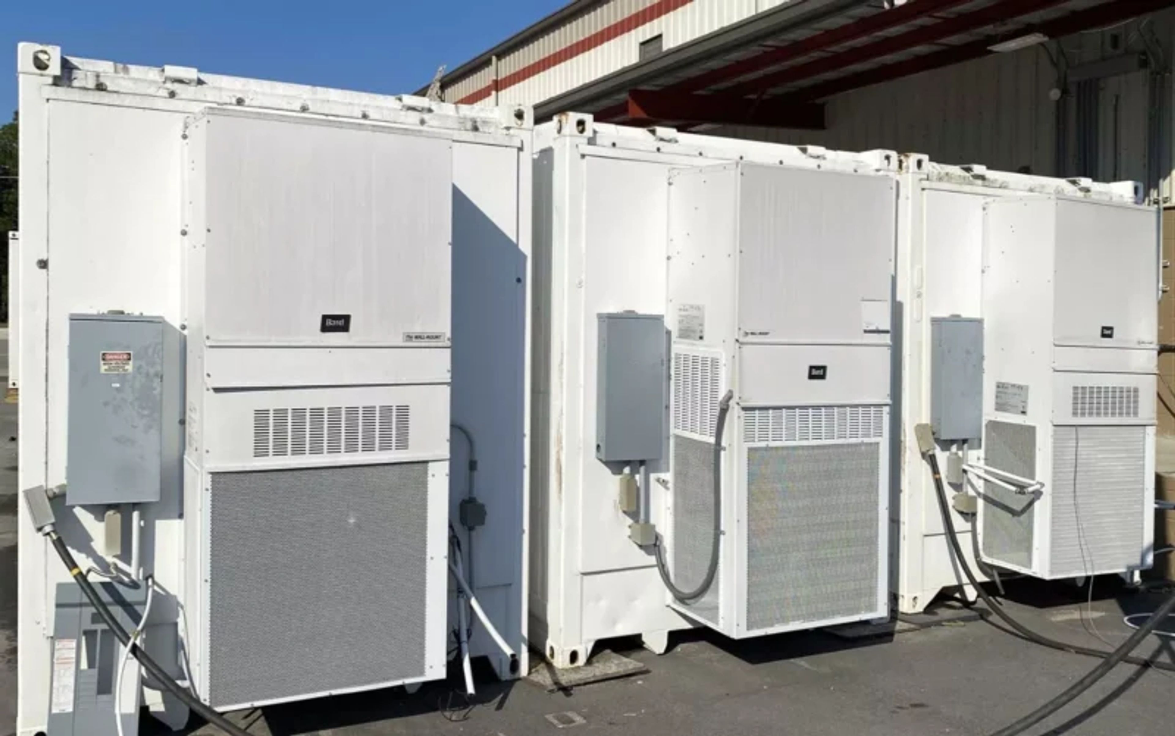 40 Foot High-Cube Insulated Shipping Container with 5 Ton Bard HVAC — view 3