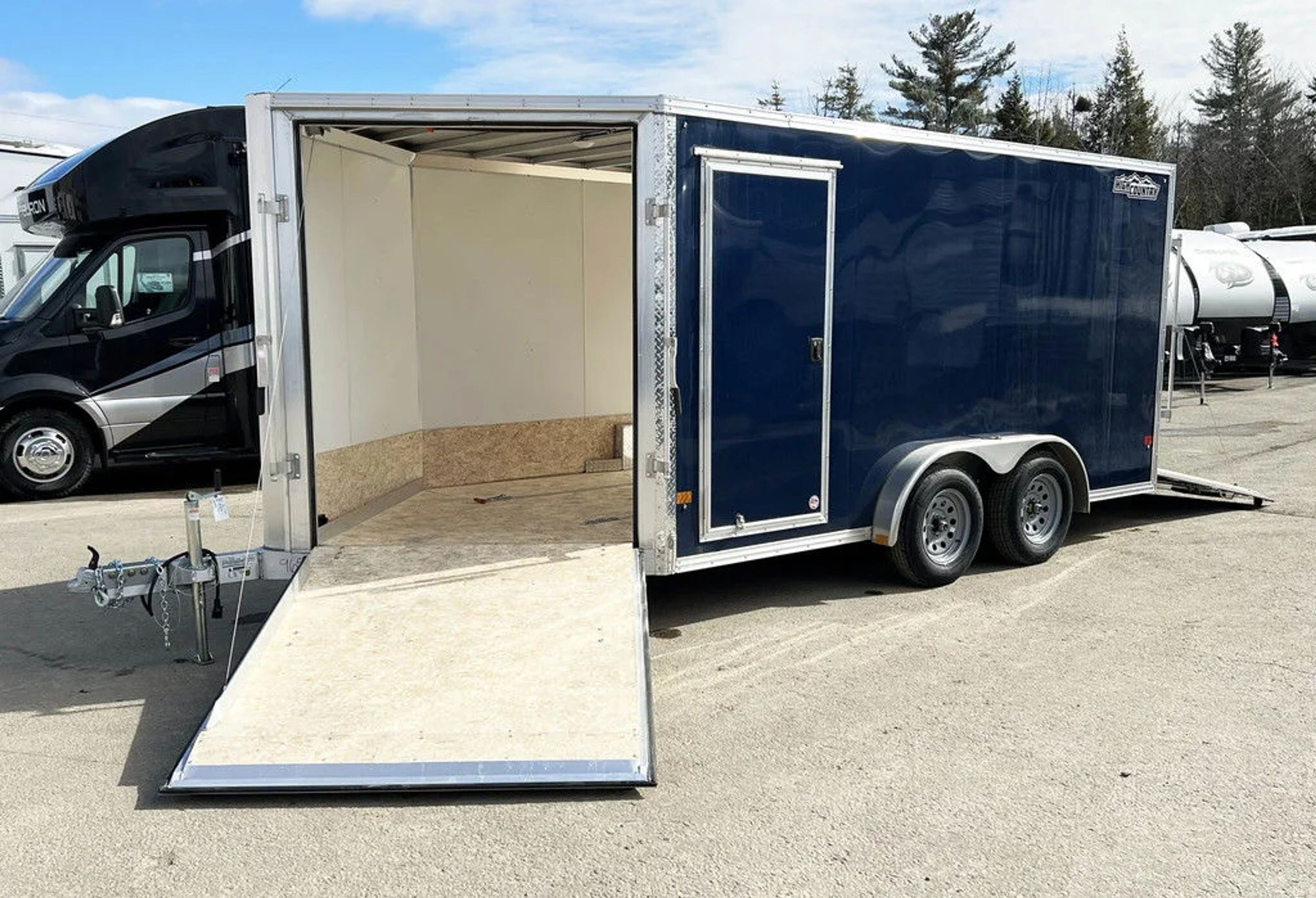 2023 High Country 7.5×14 Aluminum 2/3-Place Drive In/Out w/Tapered Ramp Doors — view 3