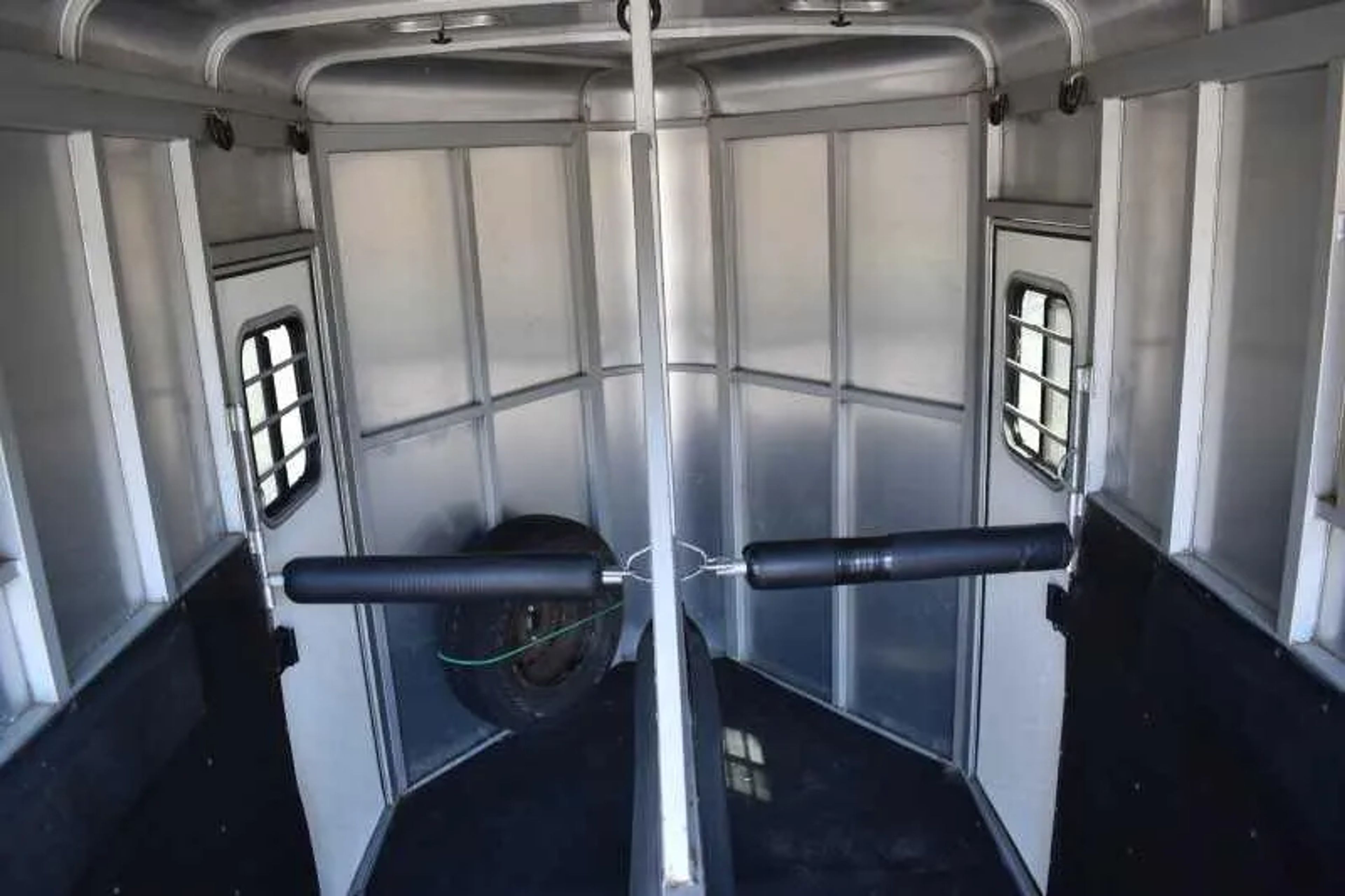 2004 Dalton Adam 2HSTBP — view 10