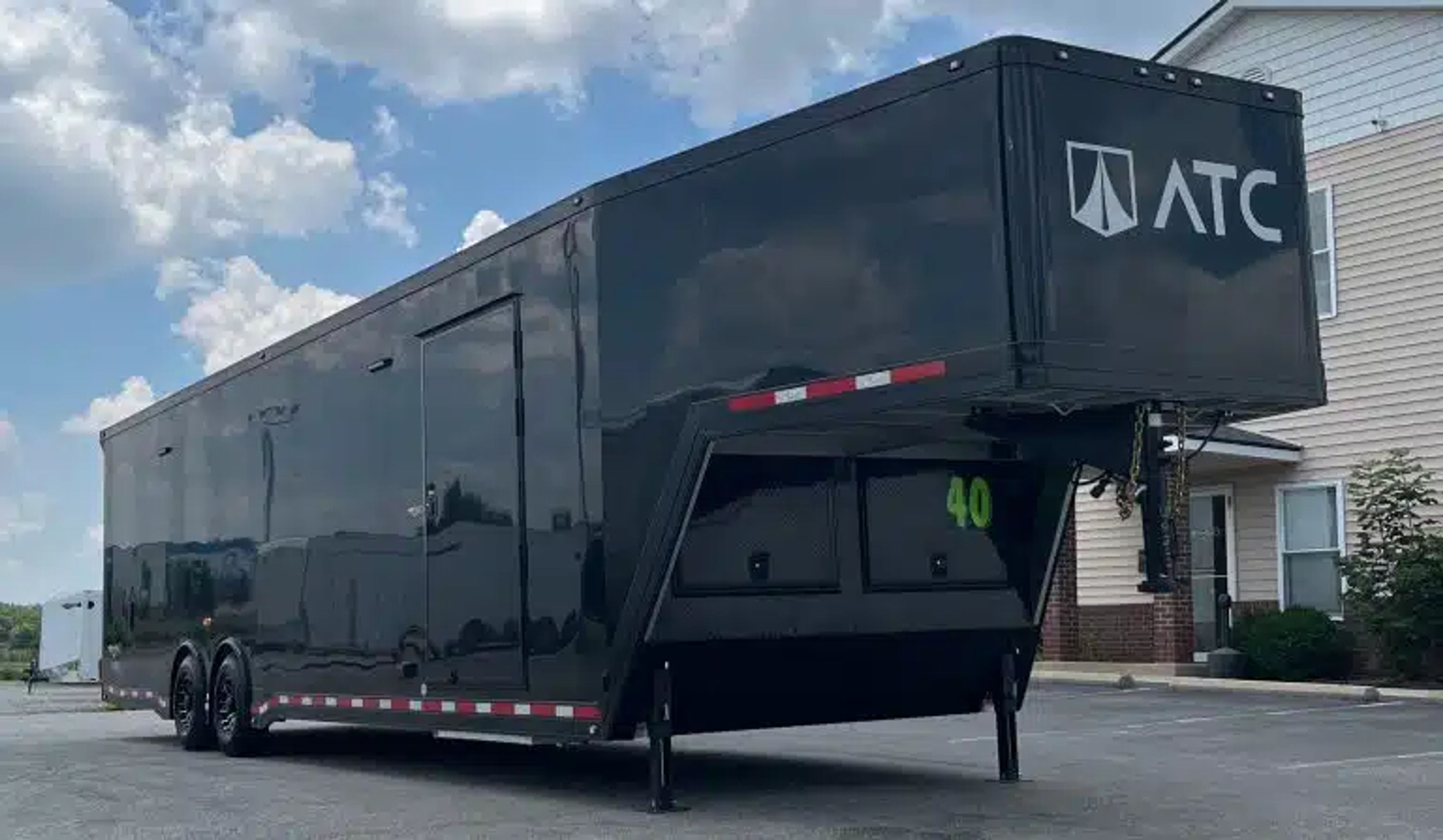 Enclosed ATC Gooseneck Car Trailer 2026 40ft. Aluminum ROM 500 w/Black Trim — view 5