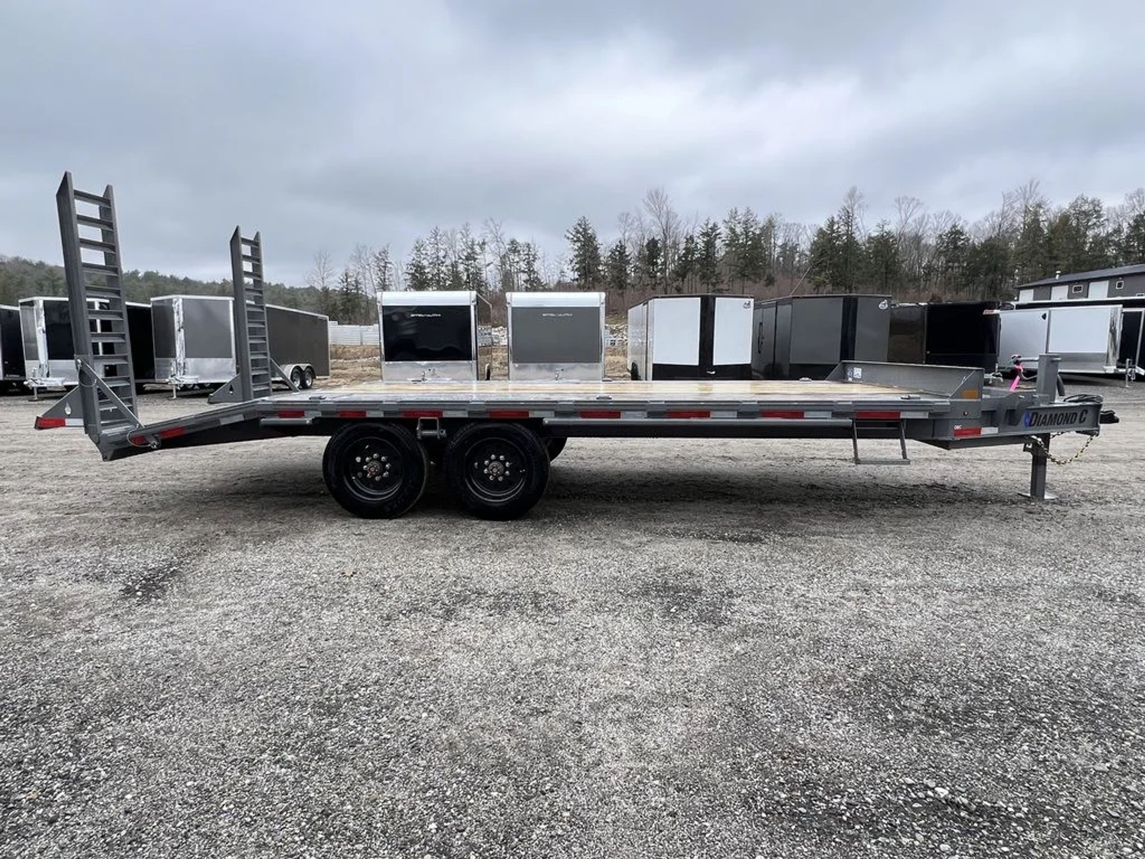 2024 Diamond C 8.5×20 20K Deckover Equipment Trailer w/ 72” Flip-Knee Ramps — view 4