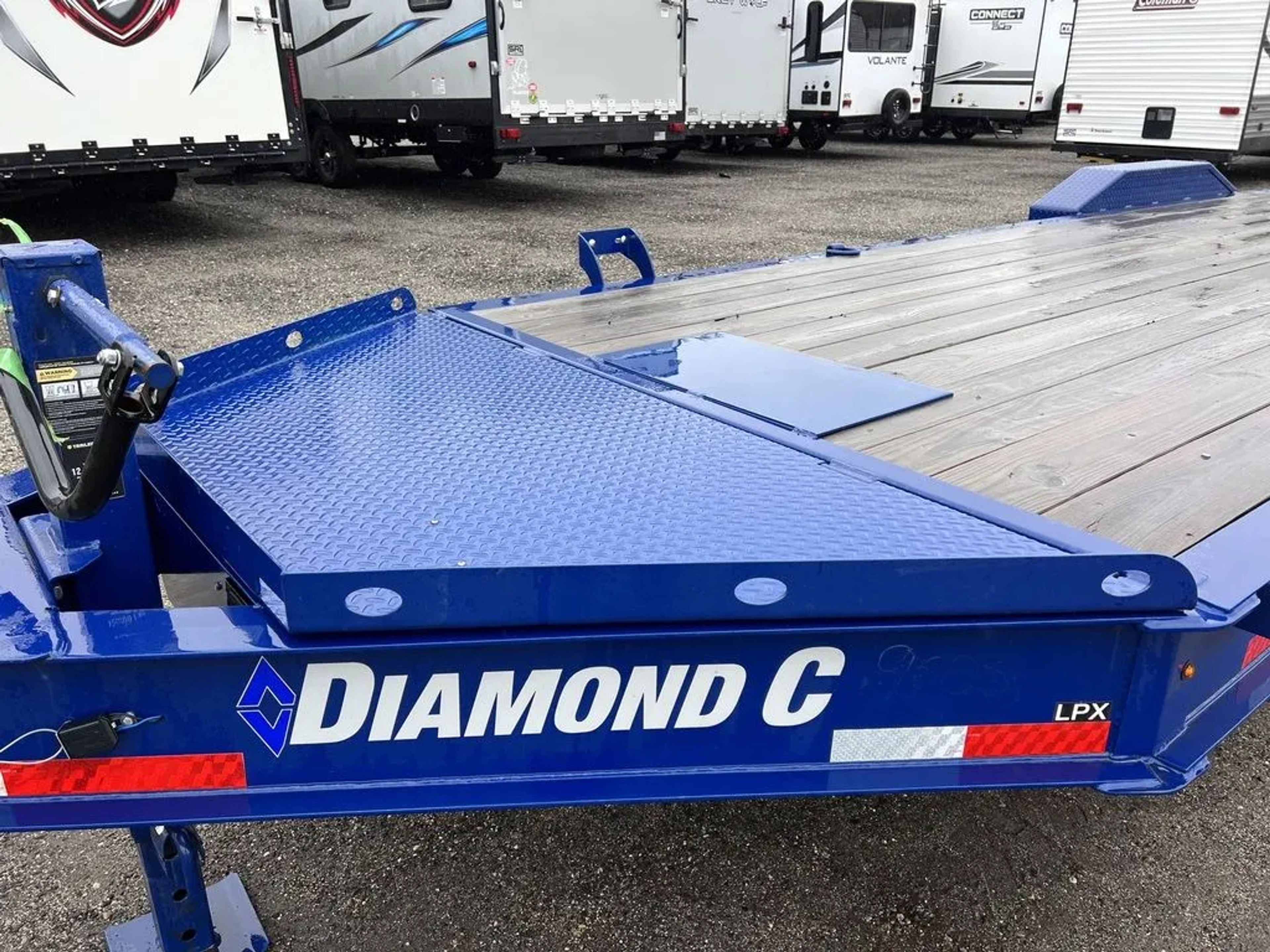 2022 Diamond C 7×24 20K Low Profile Equipment Trailer w/Max Ramps — view 7