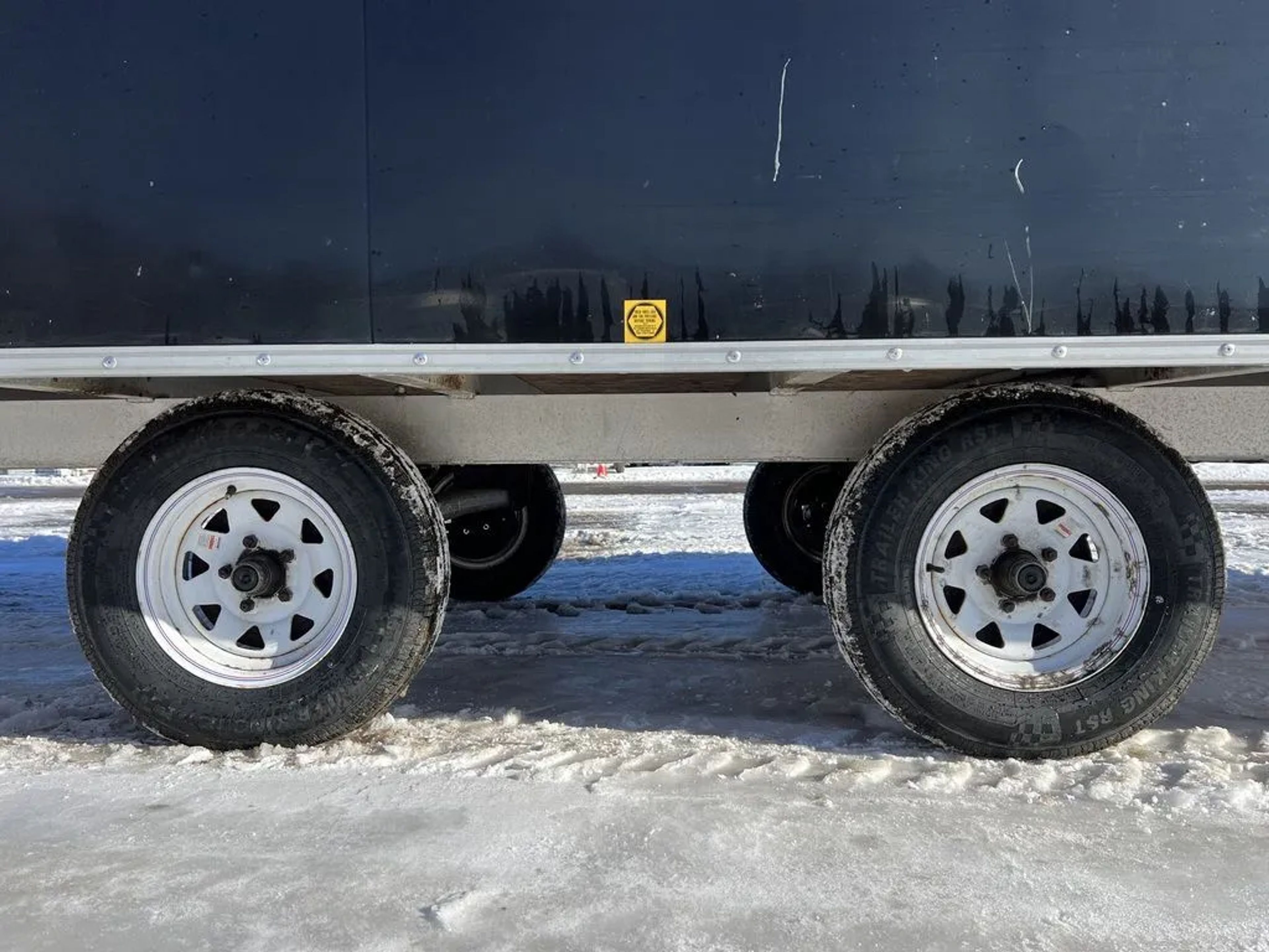 2008 Sno Pro 101×20 Aluminum 4-Place w/Interior Spare Mount, Mats & Guides — view 5