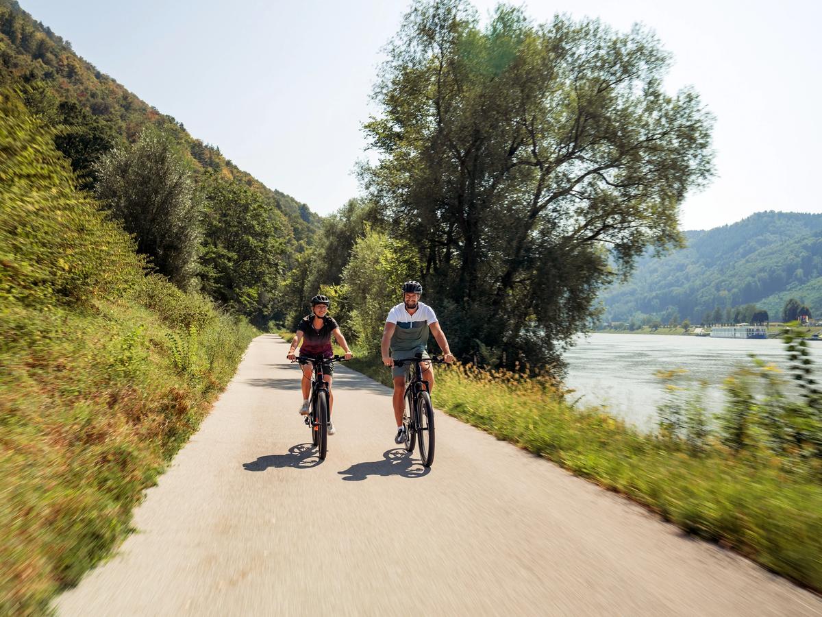 Cycling in Danube Upper Austria