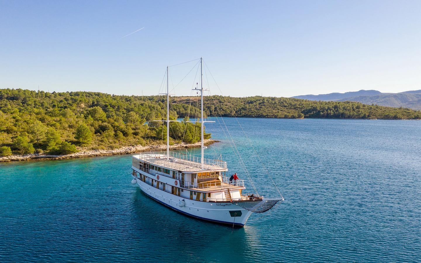 Sailing and cycling the Dalmatia Coast