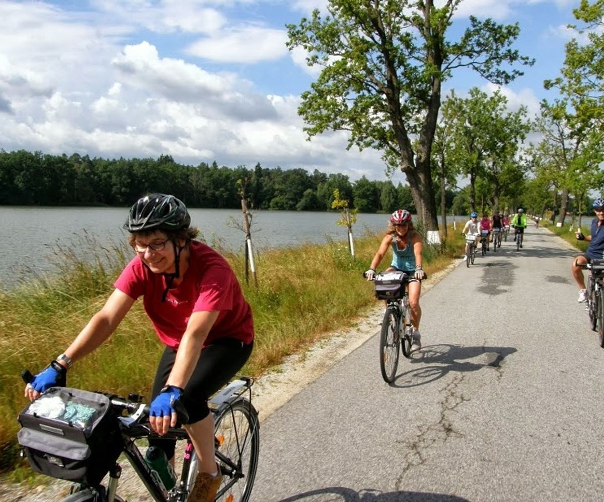 Cycling along the Green Ways