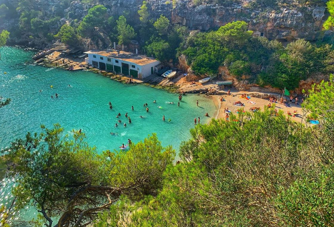 Cycle to the beaches of Majorca