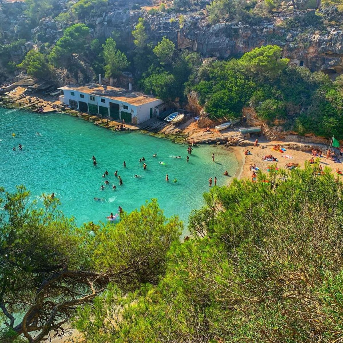 Cycle to the beaches of Majorca