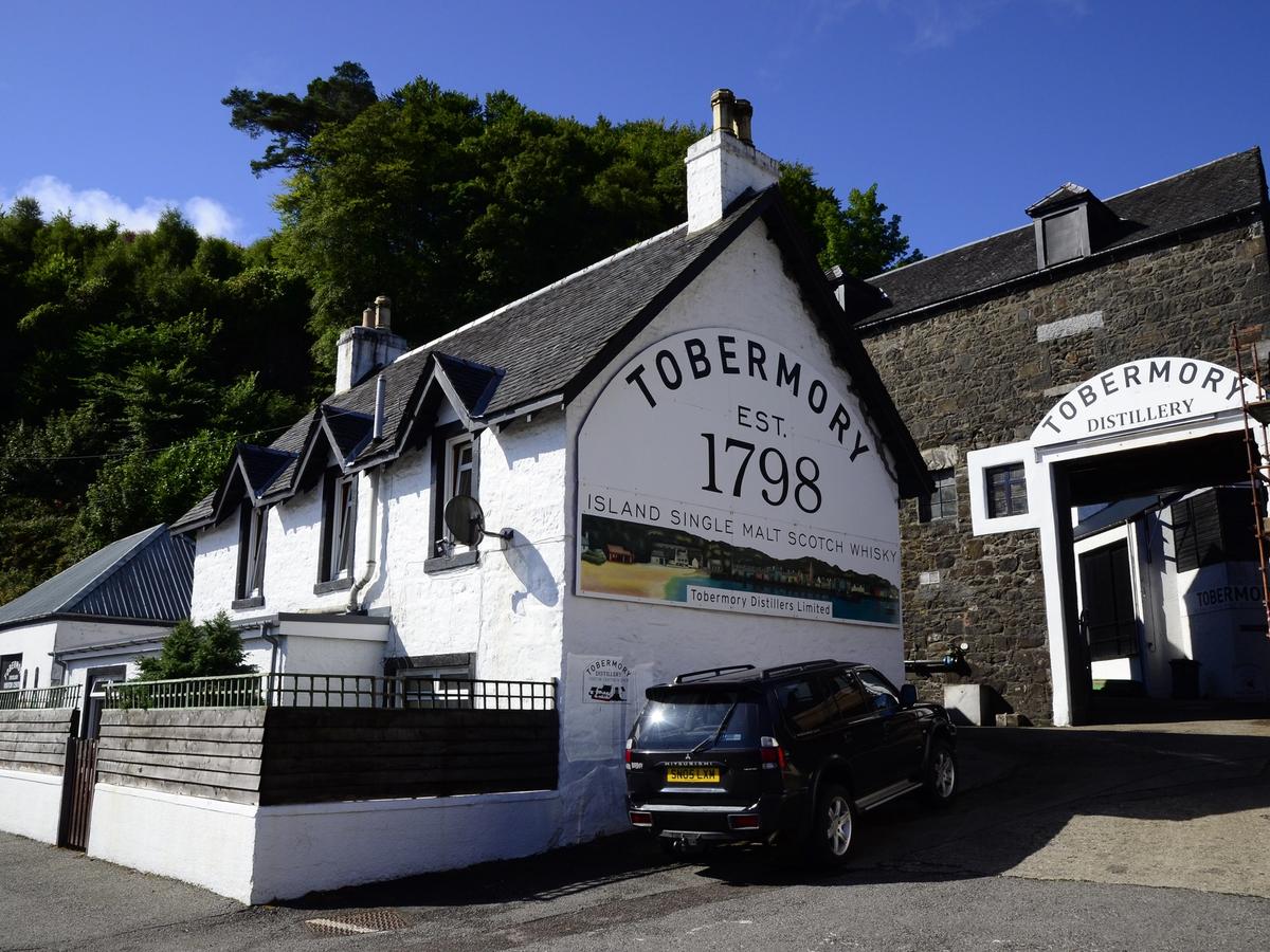 the Tobermory Distillery, established in 1798 on the Isle of Mull in Scotland