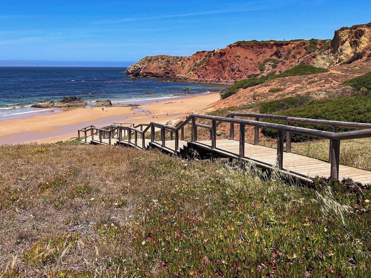 Quiet beaches of the Algarve