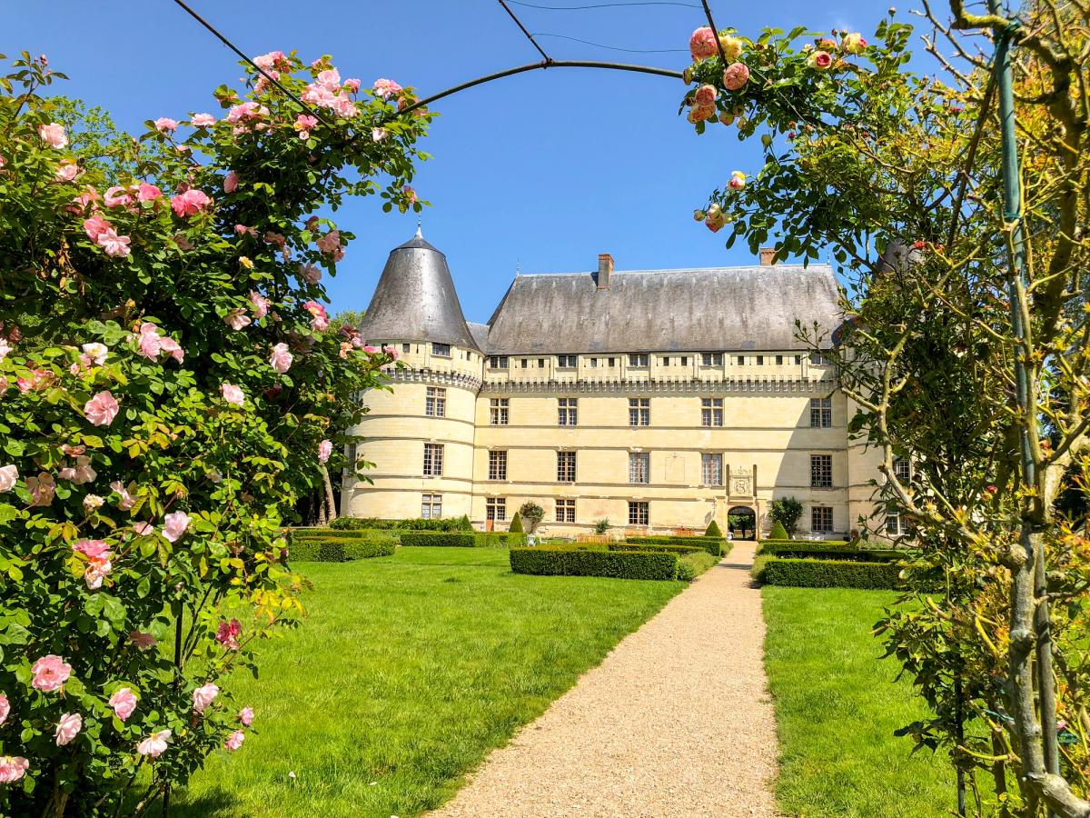 Castles and Gardens of the Loire Valley