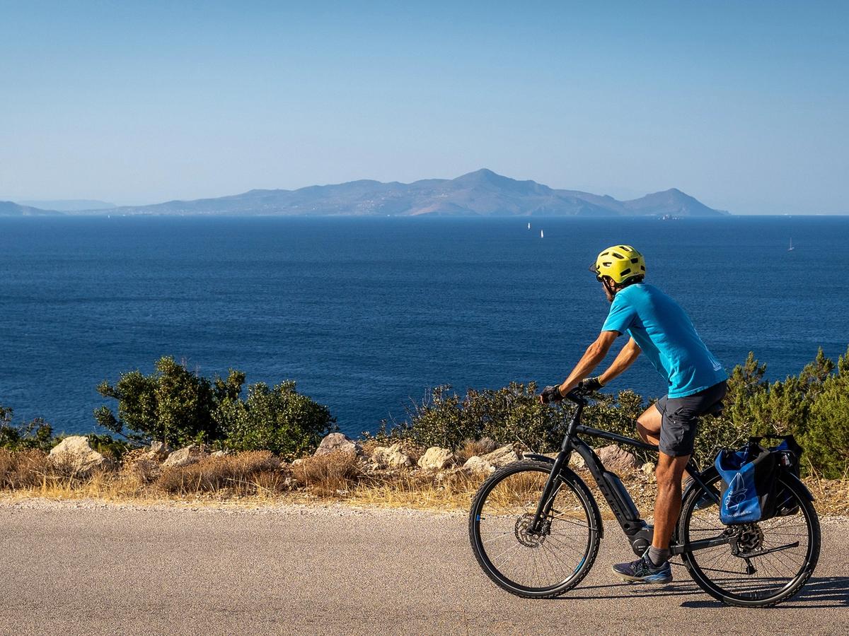 scenic view cycling
