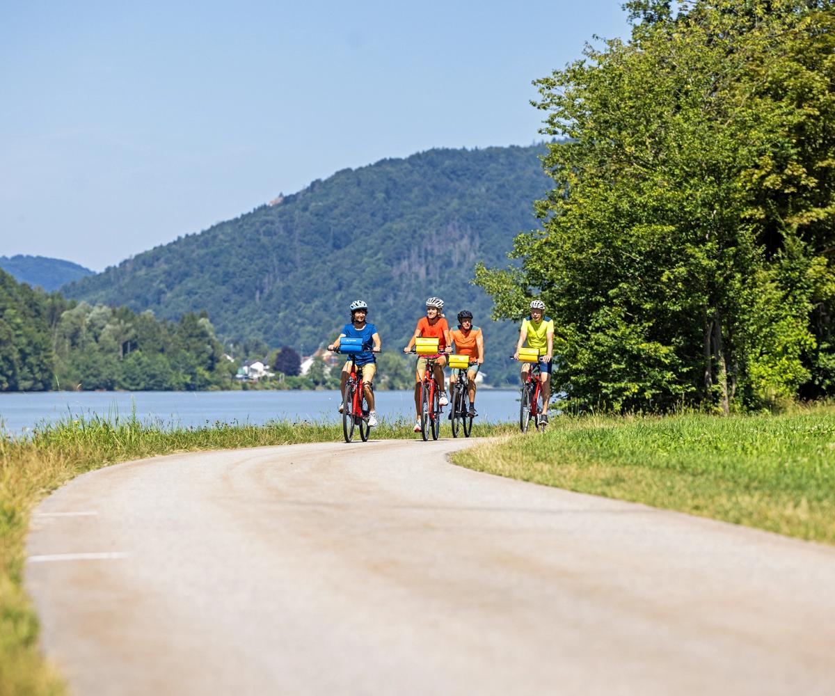 Cycling with friends along the River Danube